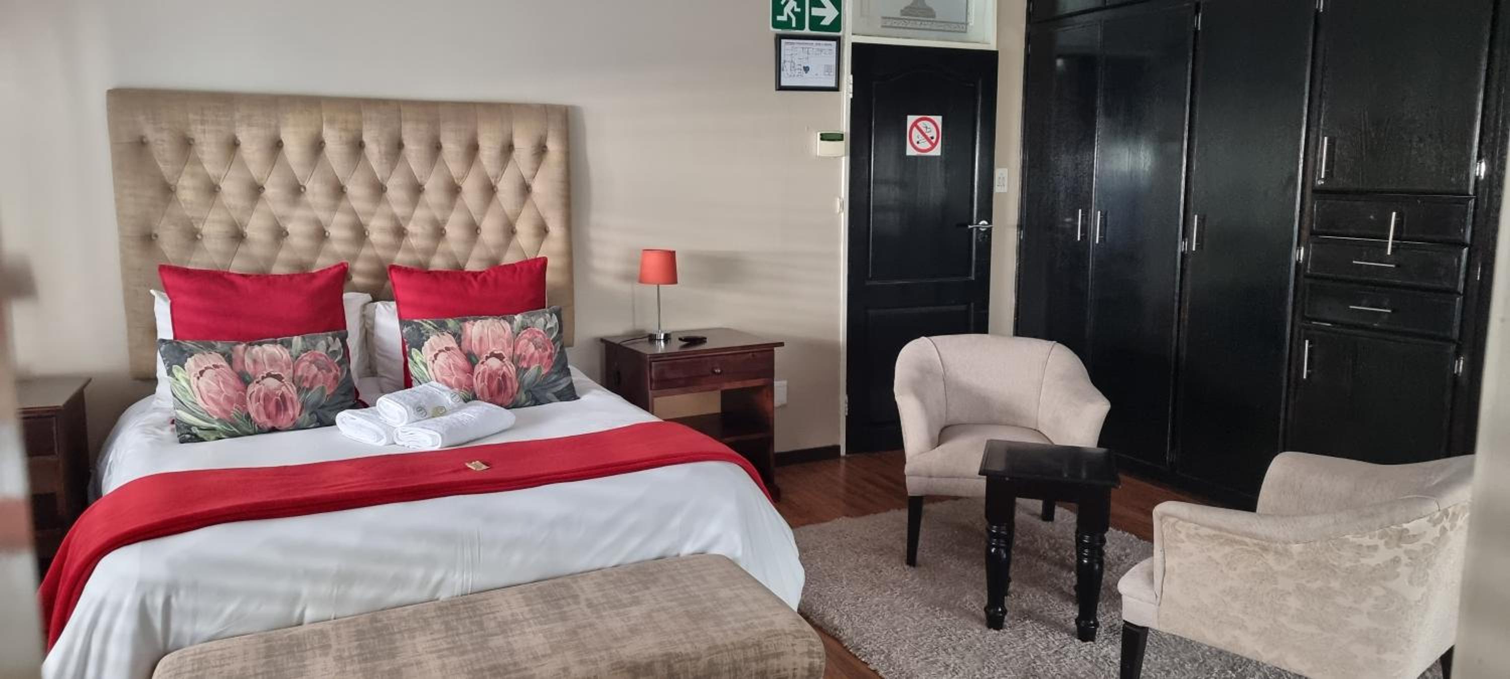 Deluxe Triple Room - Photo 8