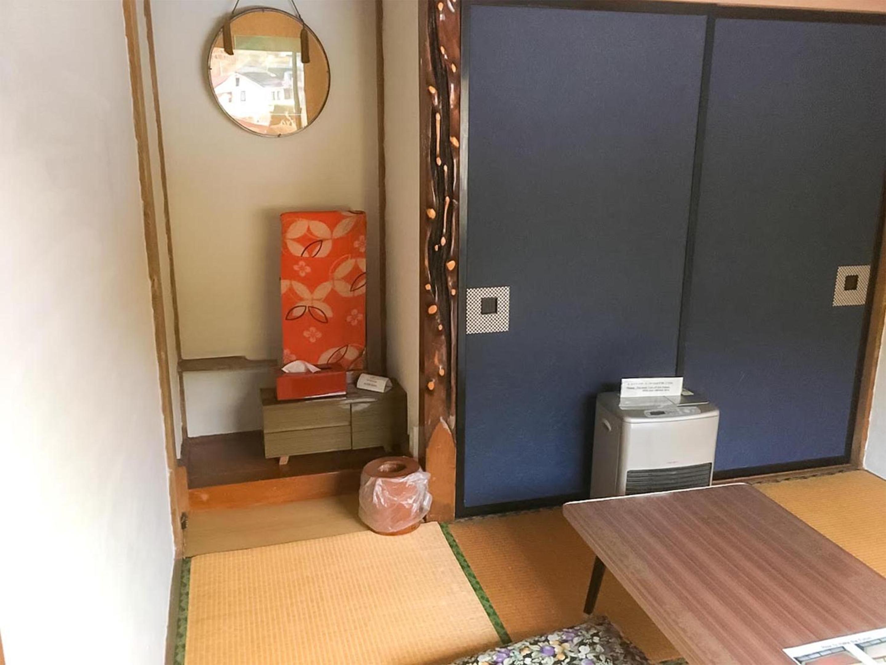 Japanese-Style Twin Room with Shared Bathroom