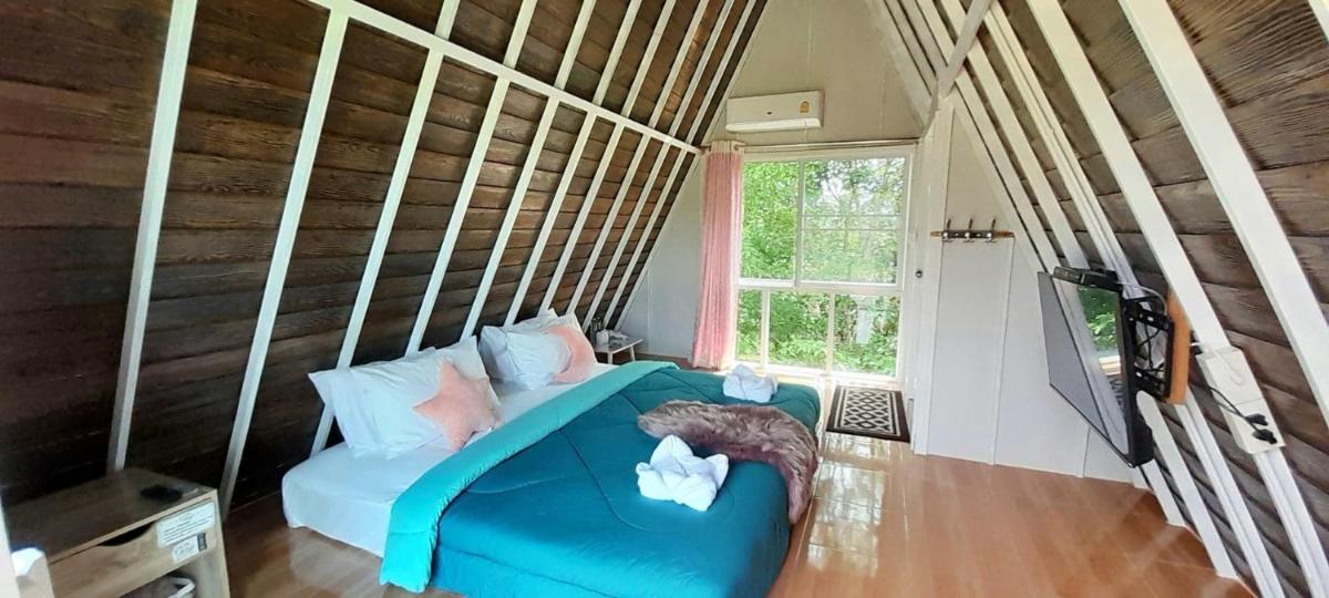 Double Room with Park View - Photo 5