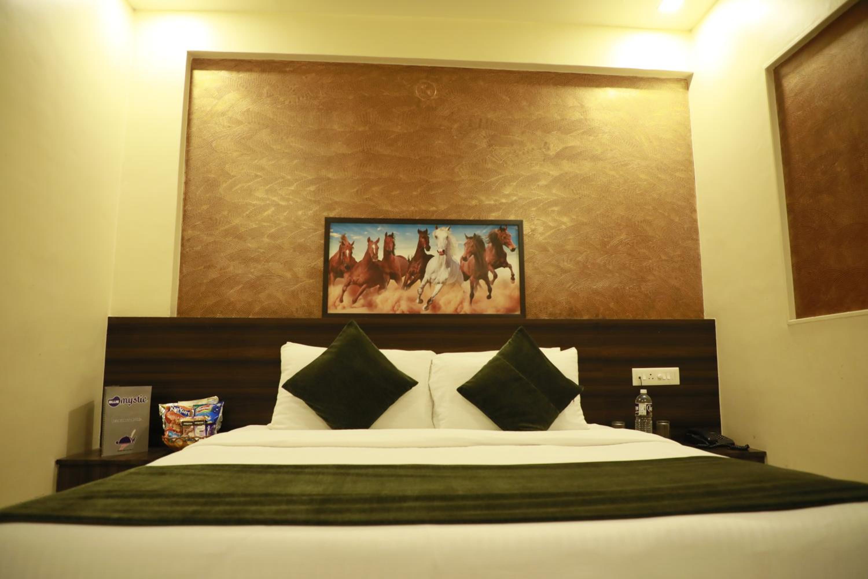 Standard Queen Room - Photo 1