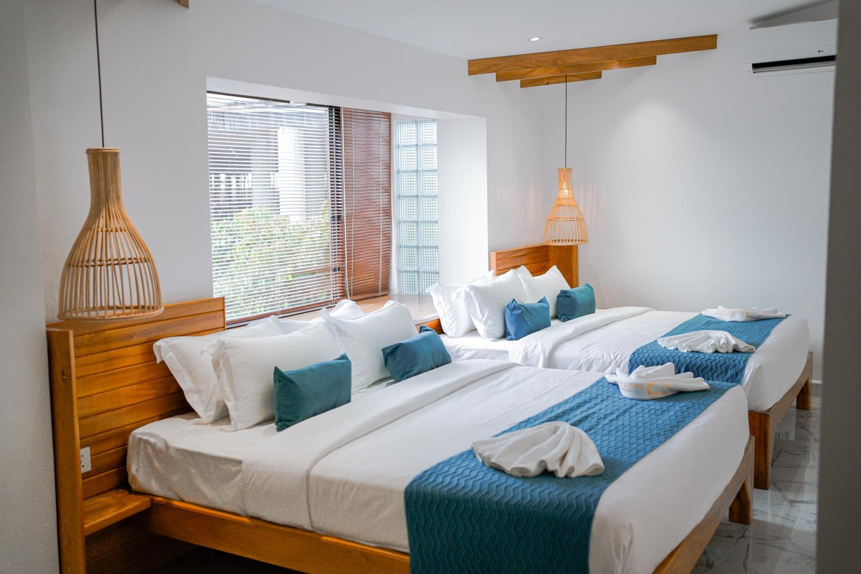 Family Suite with Pool View - Free Town Pickup