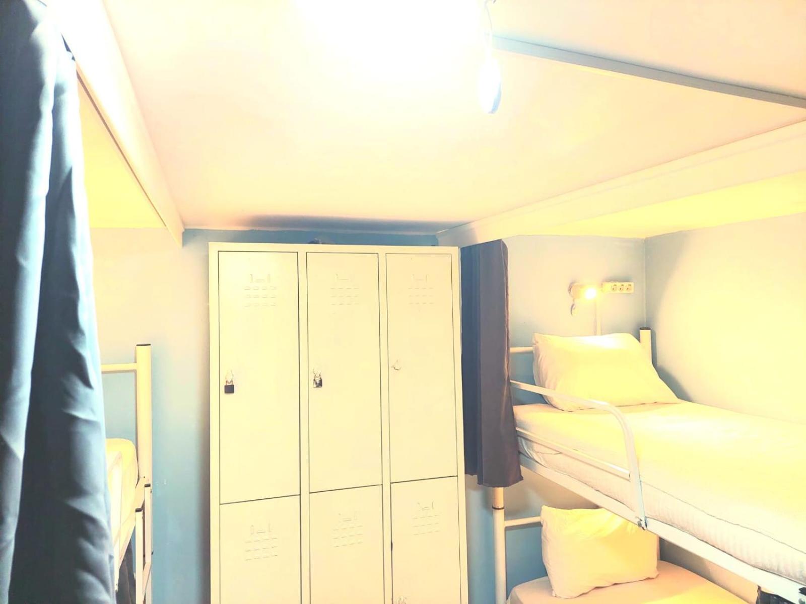 Bed In 8-Bed Mixed Dormitory Room photo 1