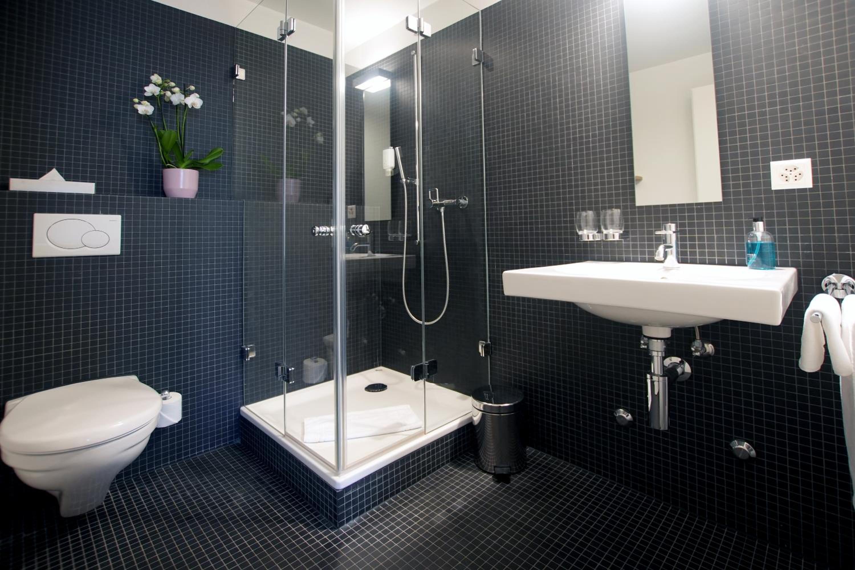 Standard Double Room - Photo 6