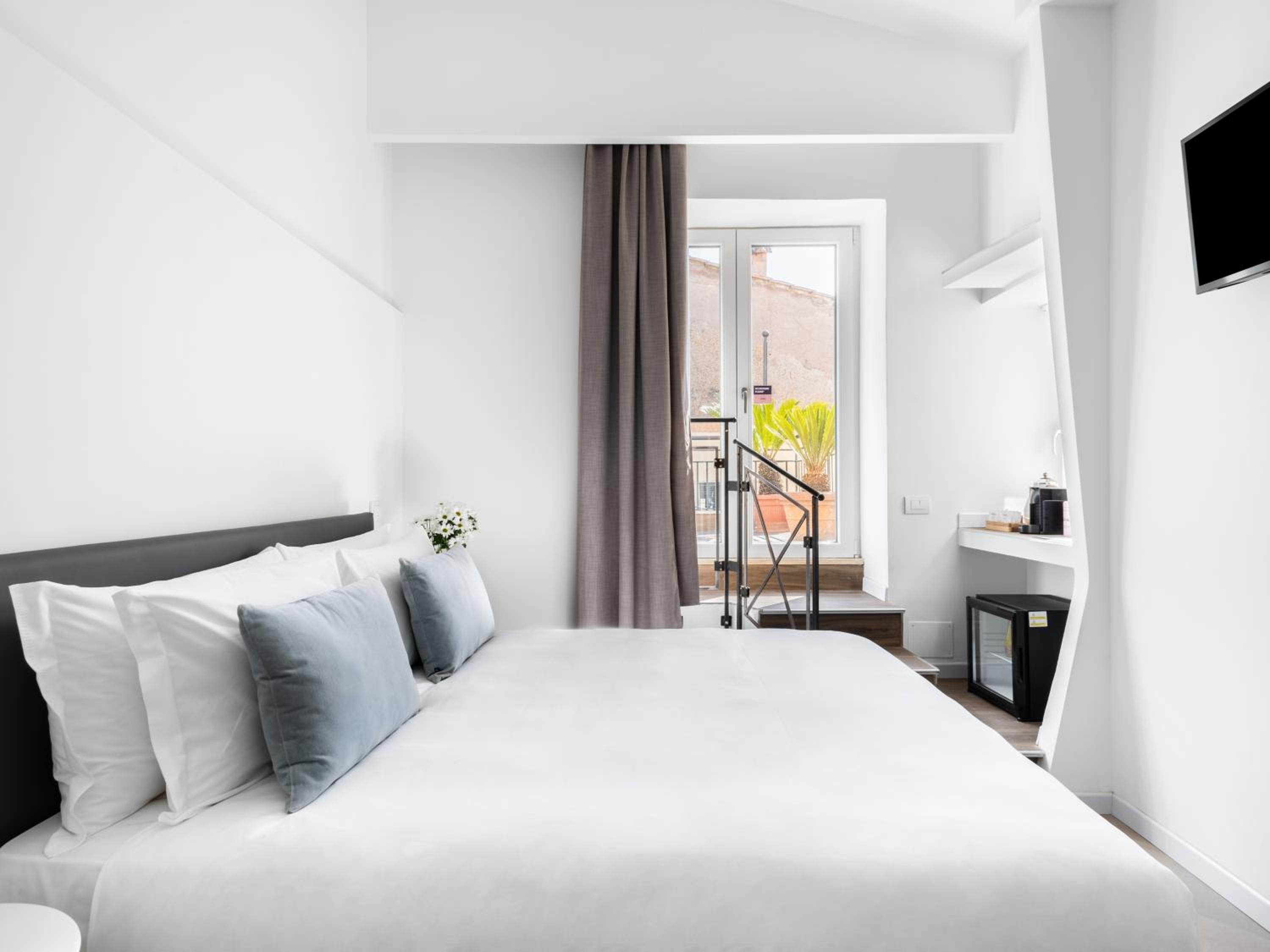 Standard Room with Terrace photo 1