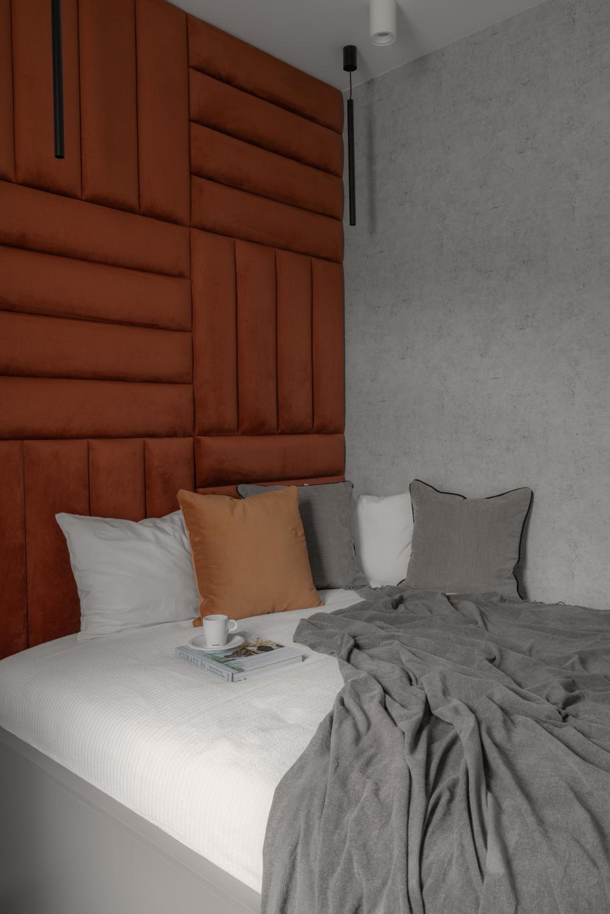One-Bedroom Apartment - Photo 13