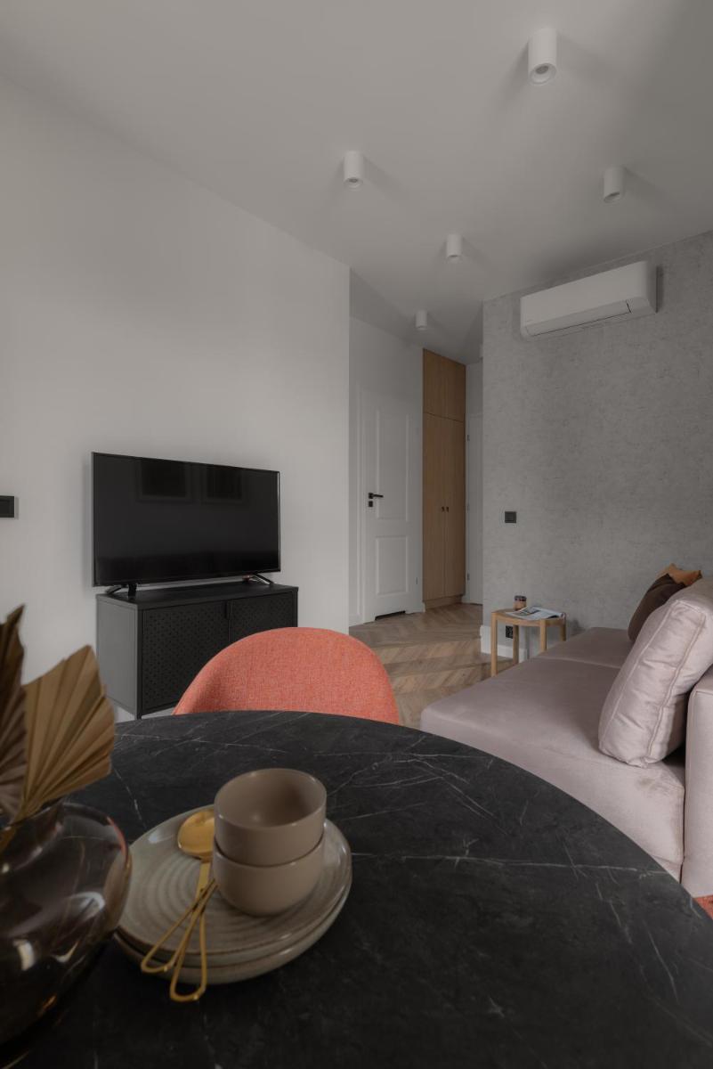 One-Bedroom Apartment - Photo 7