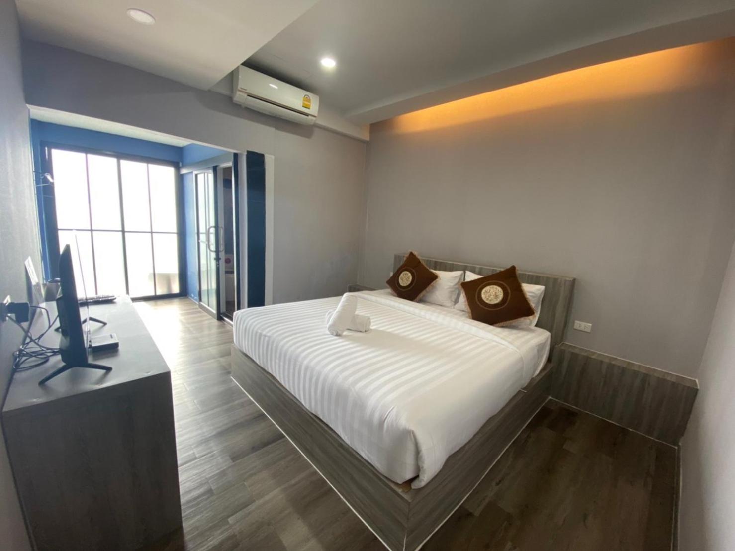 King Room with Mountain View - Photo 16