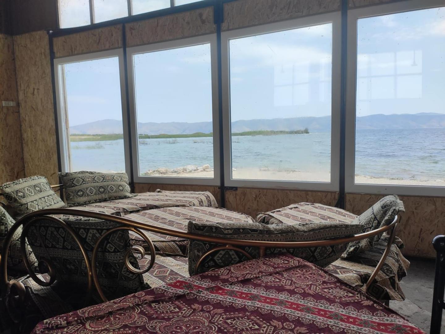 Villa - Beach Front photo 1