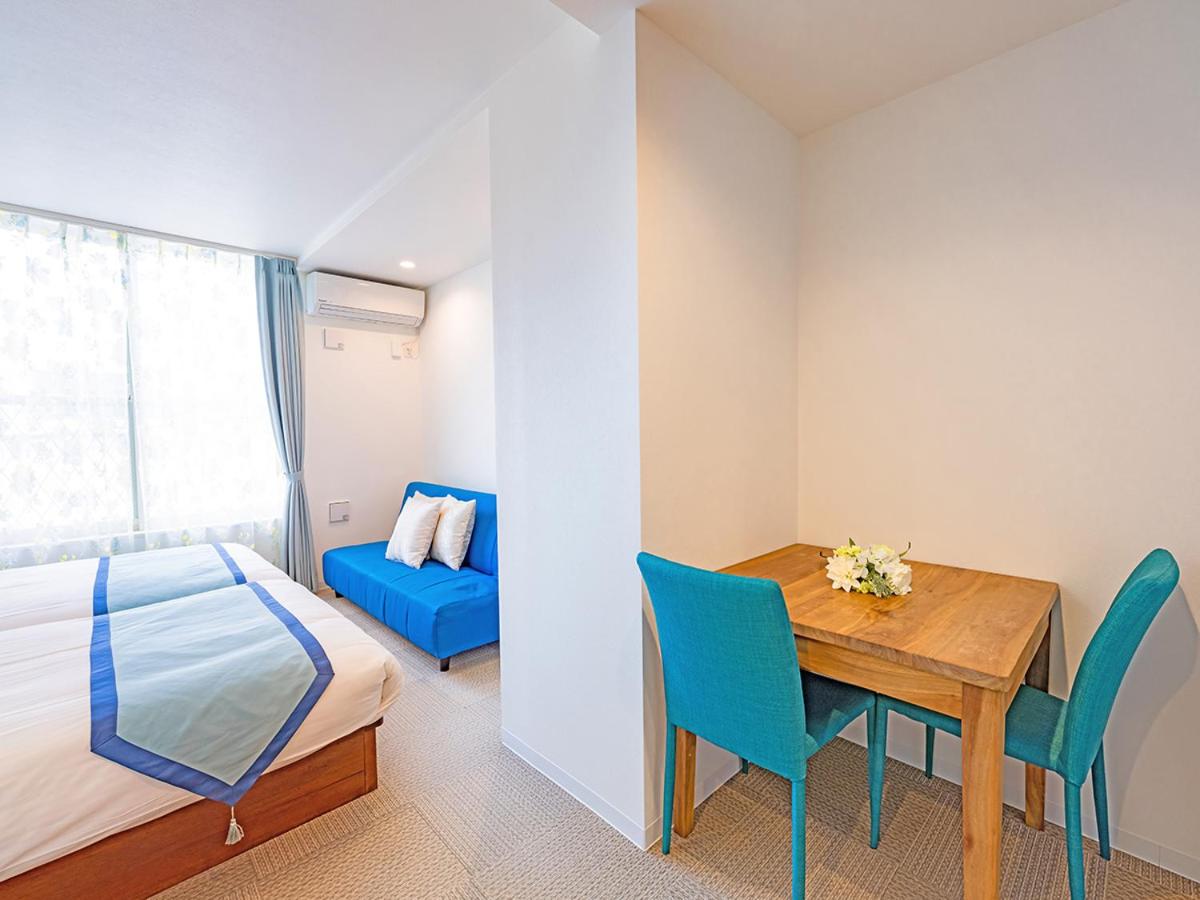 Standard Twin Room - Photo 11