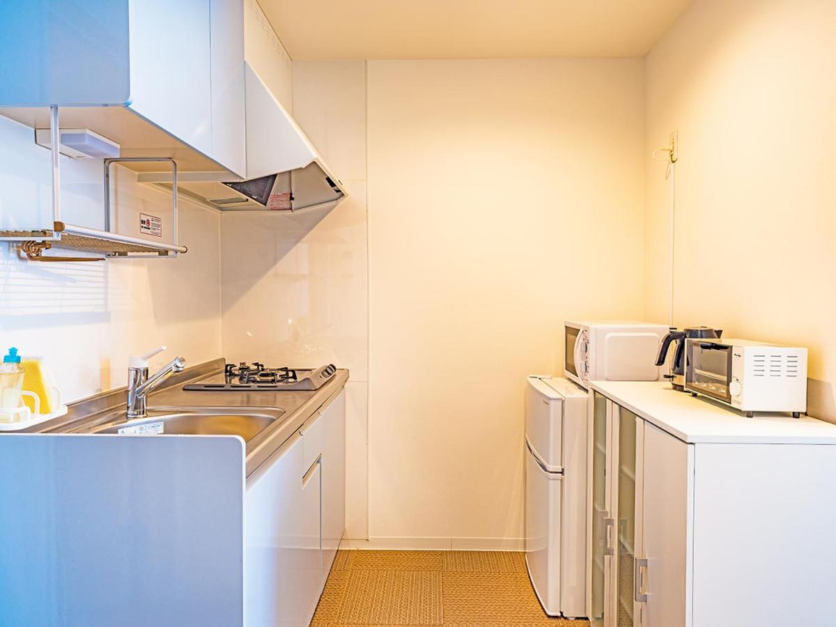Standard Twin Room - Photo 10
