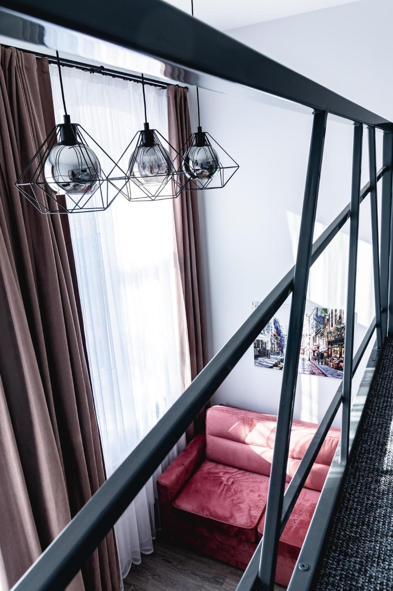One-Bedroom Apartment - Photo 27