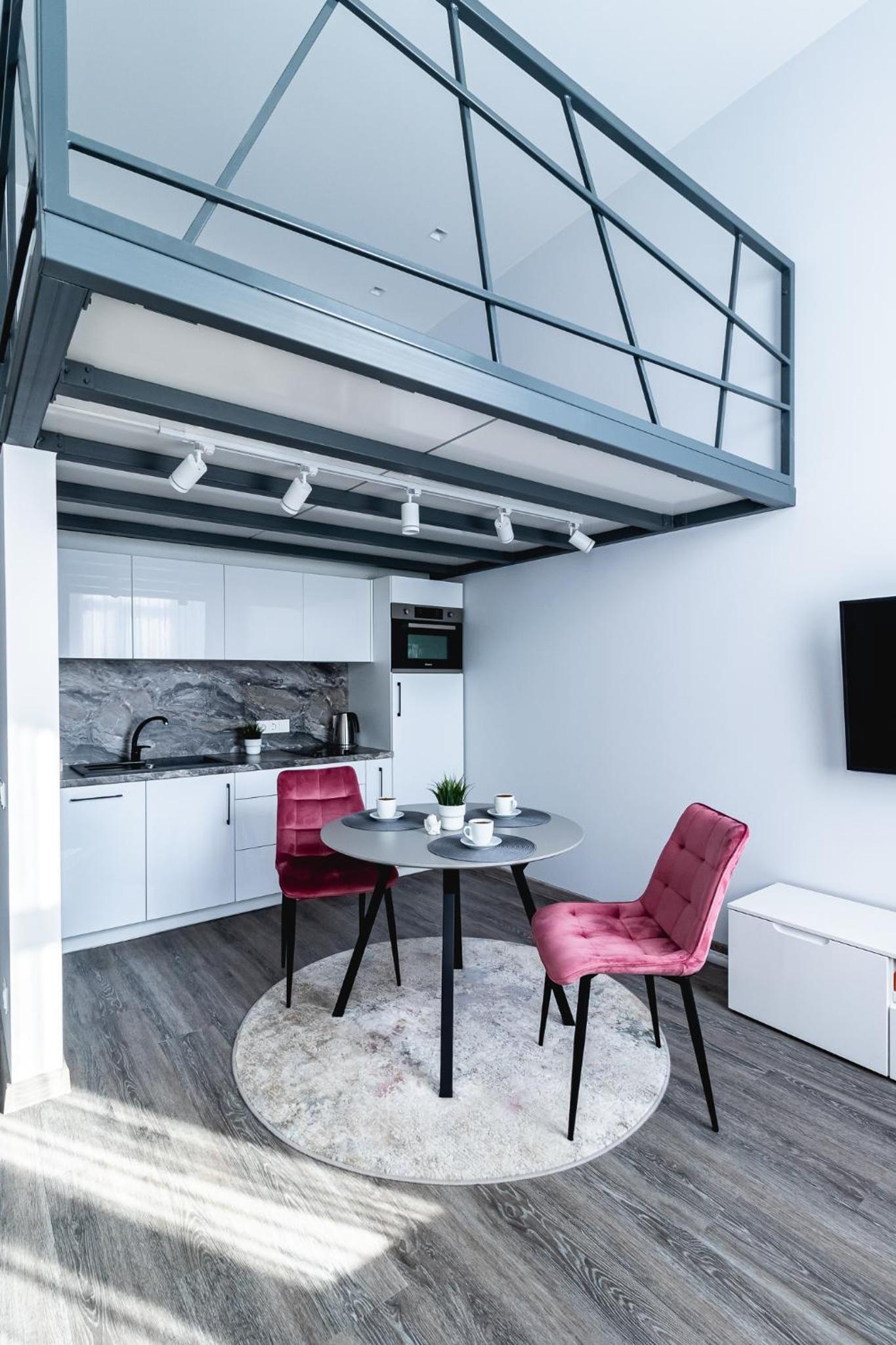One-Bedroom Apartment - Photo 29