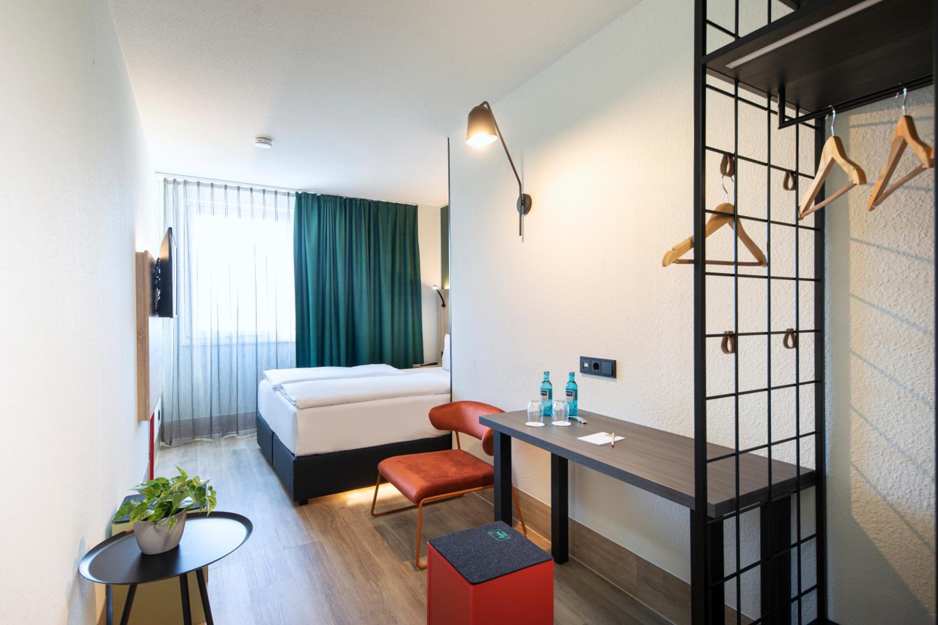 Business Single Room