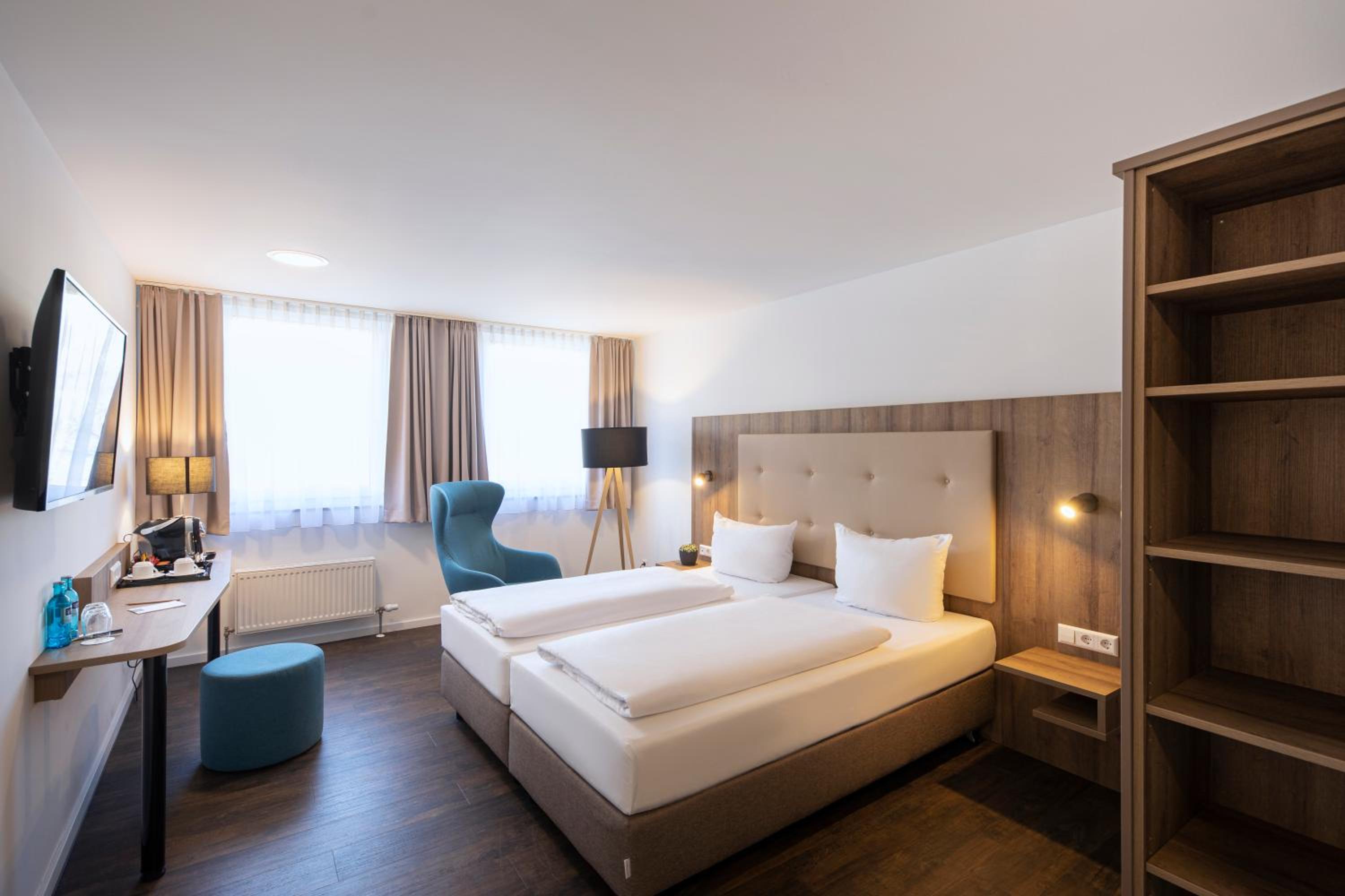 Superior Twin Room - Photo 17