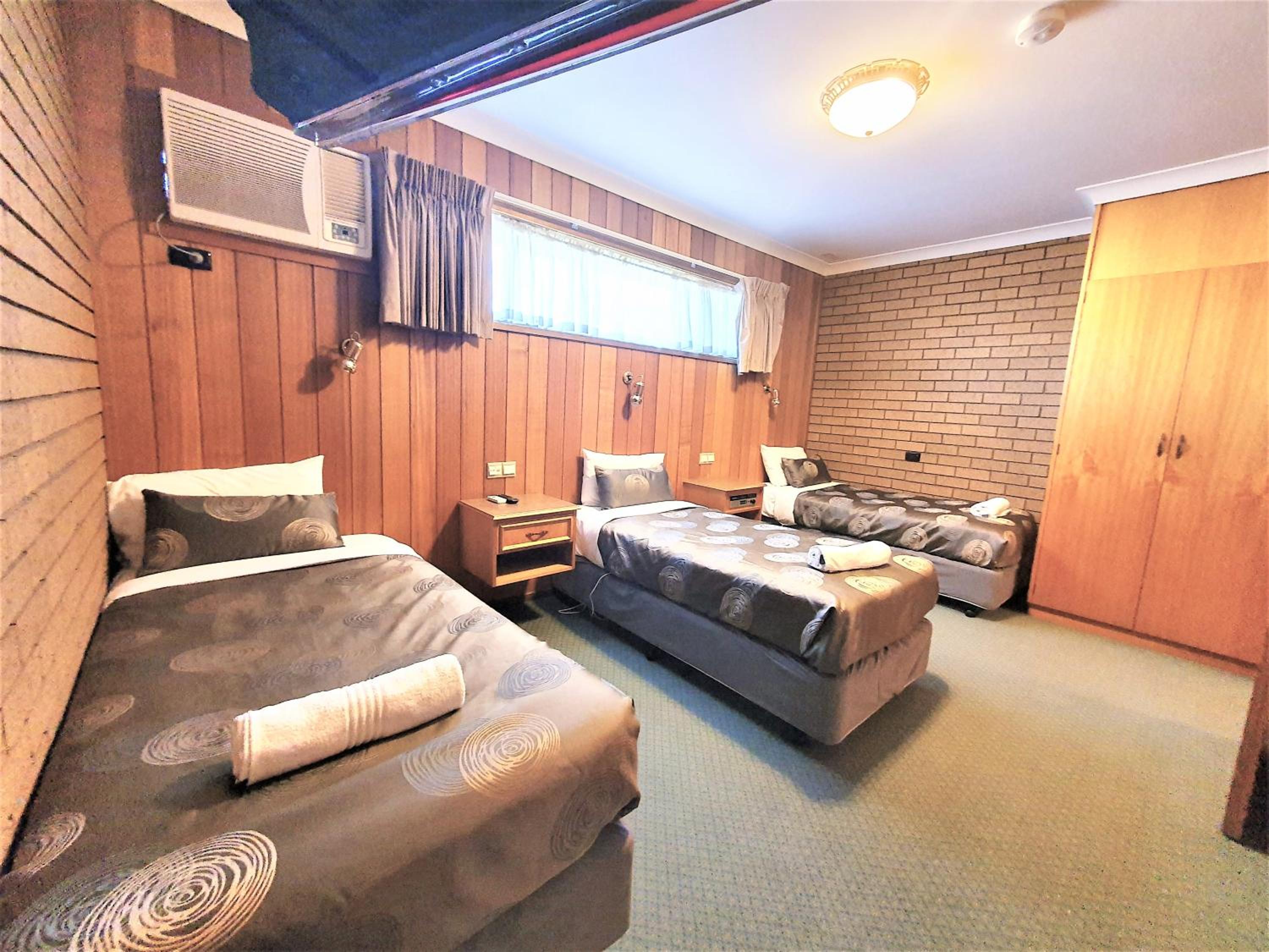 Two-Bedroom Suite photo 3