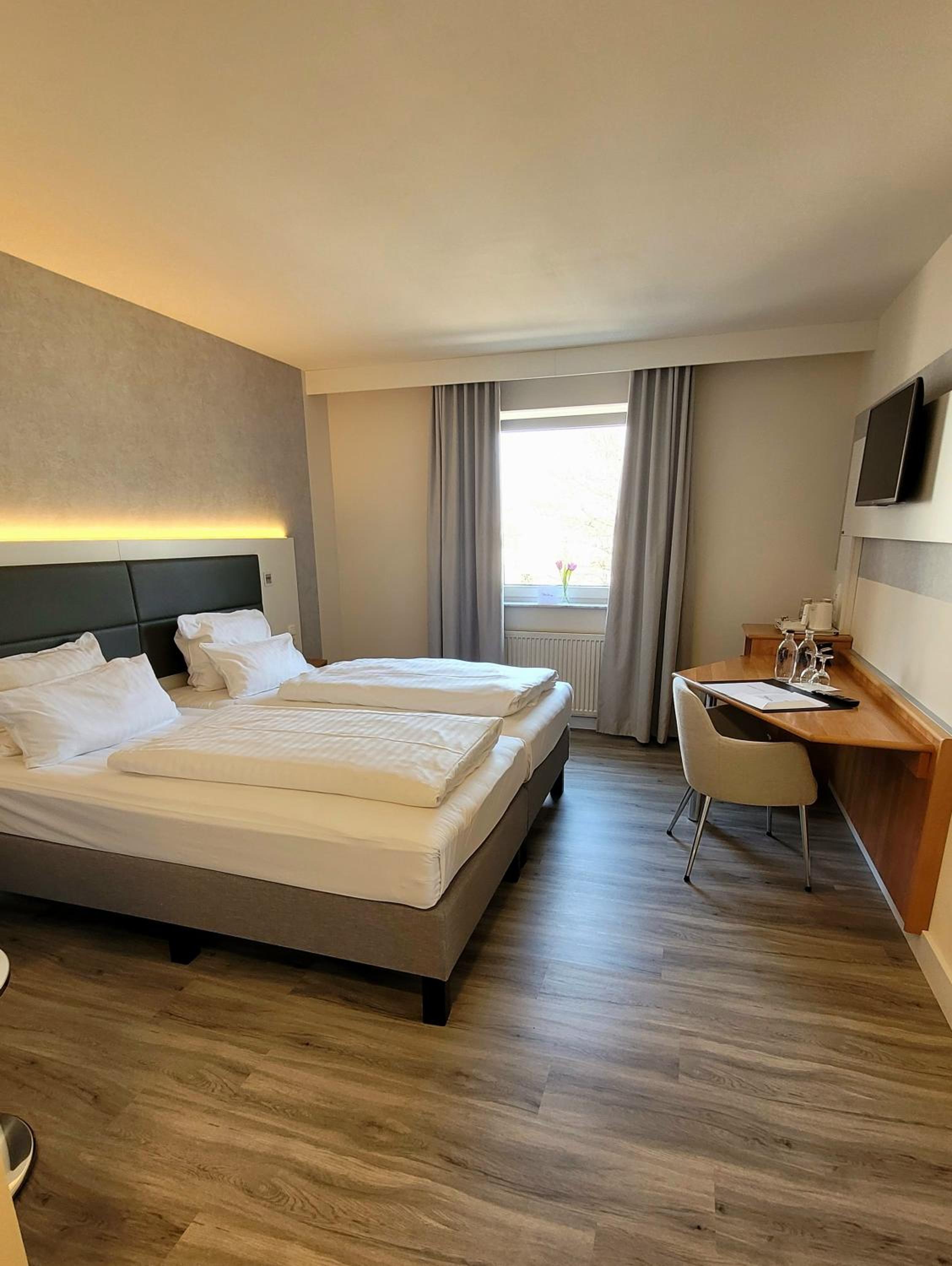 Superior King Room