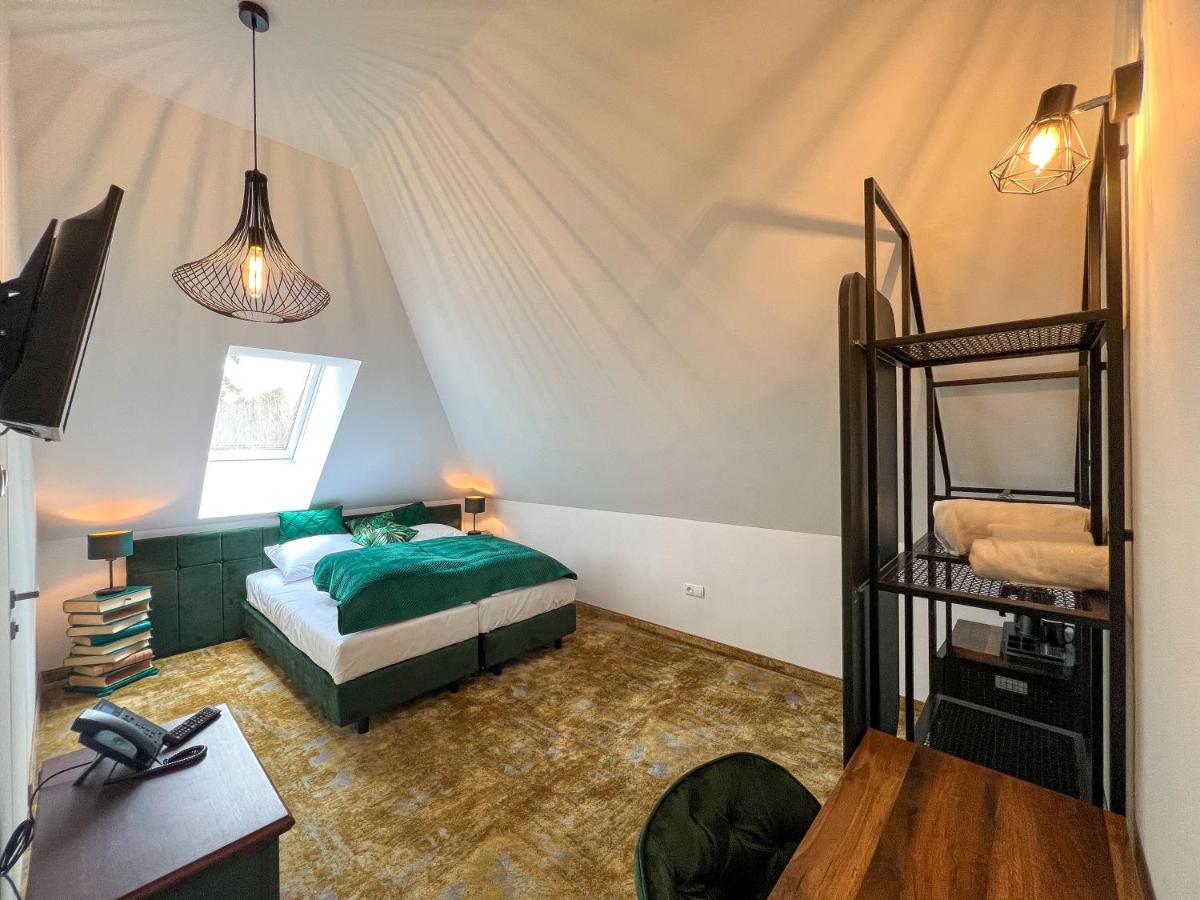 Double Room with Private Bathroom photo 3