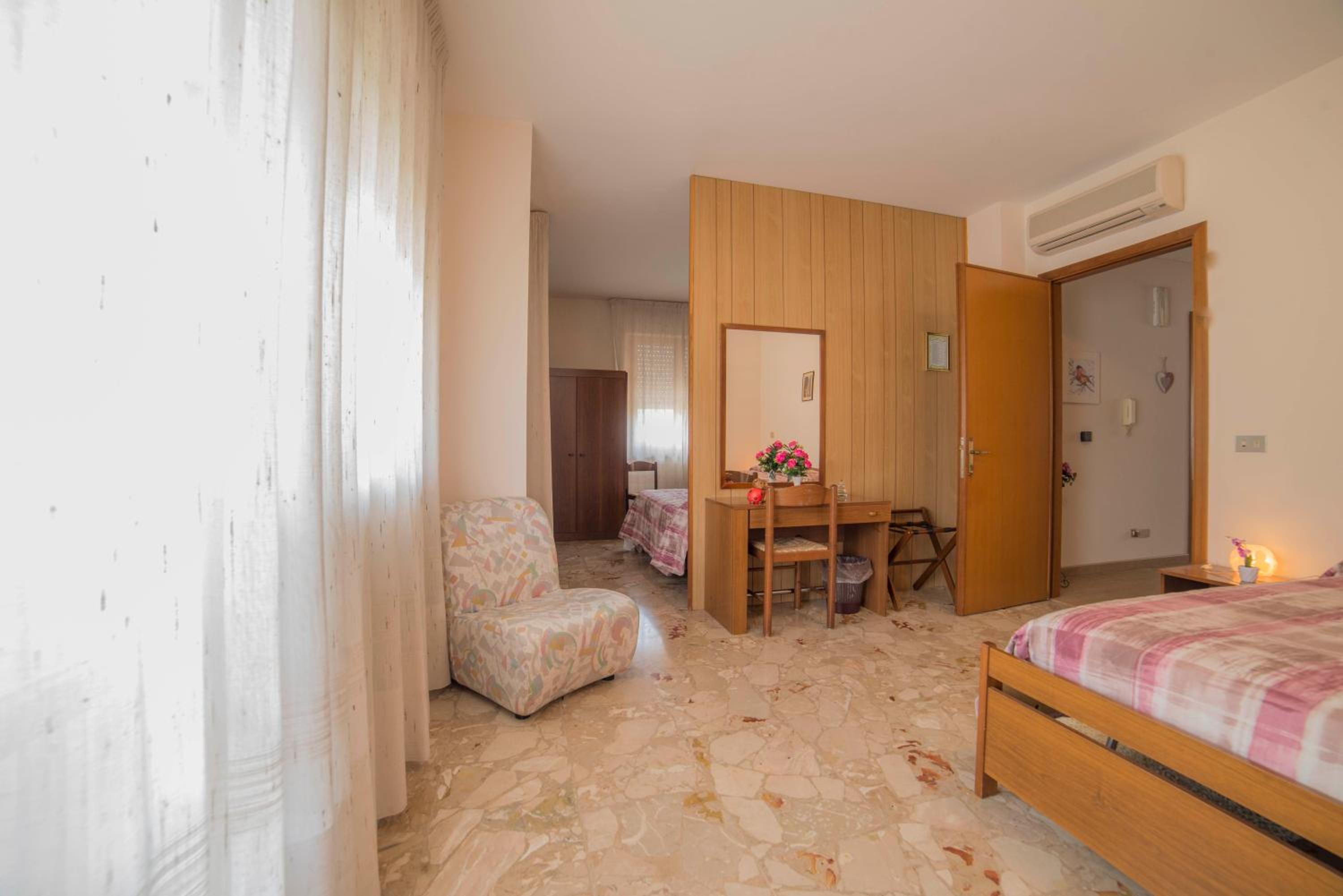 Junior Suite with Balcony photo 1