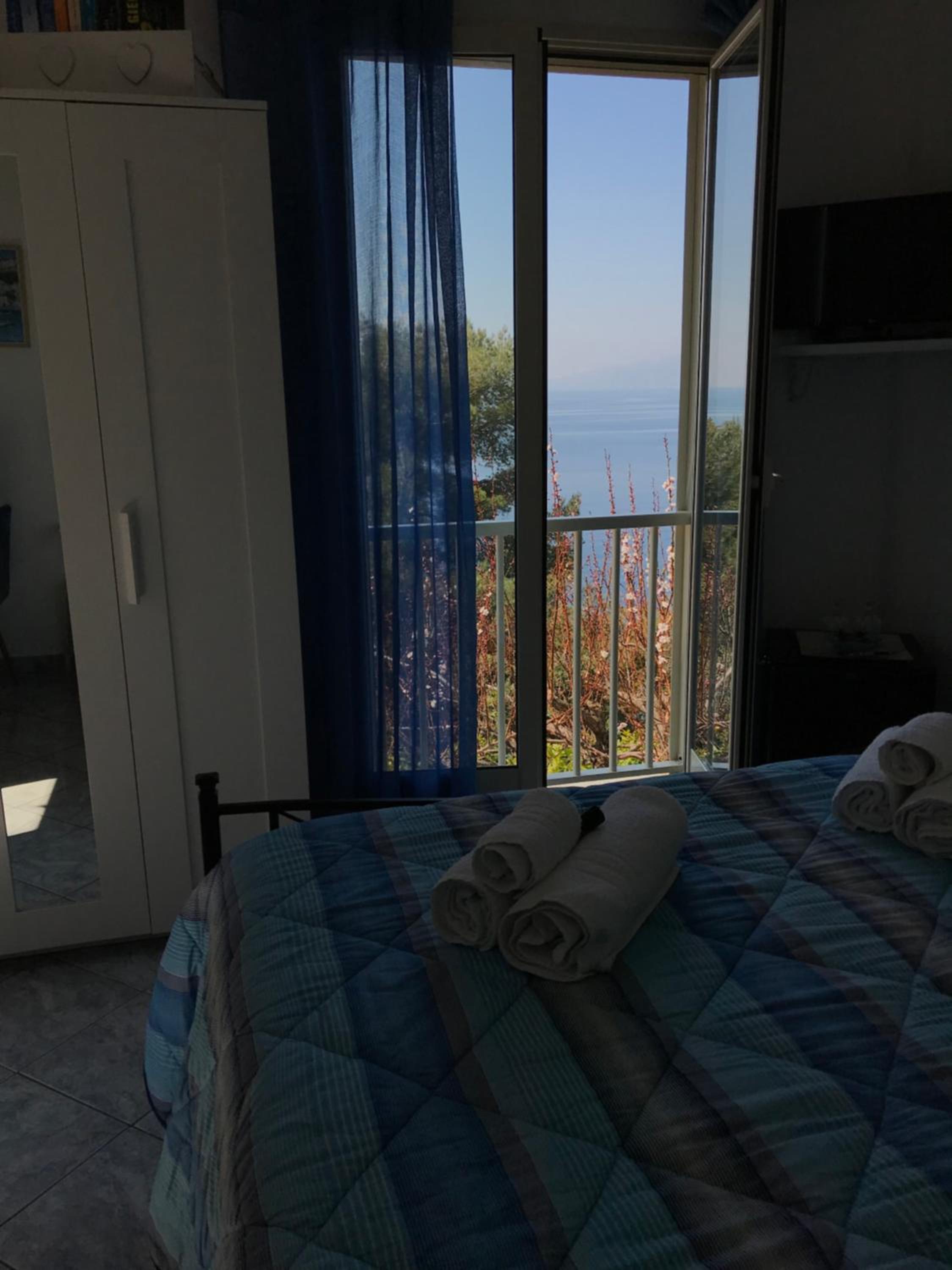 King Room with Sea View - Photo 7