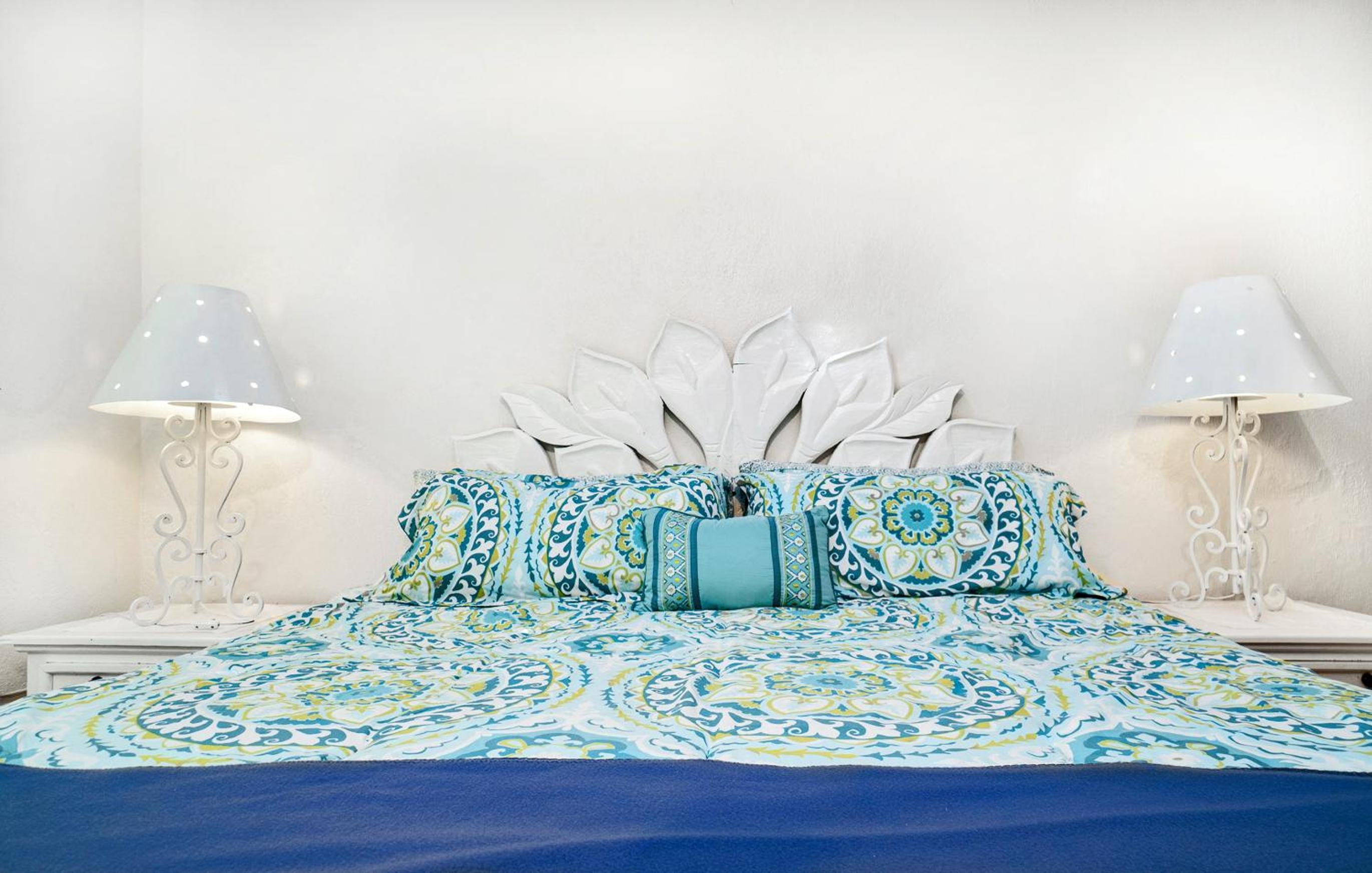 Deluxe King Suite