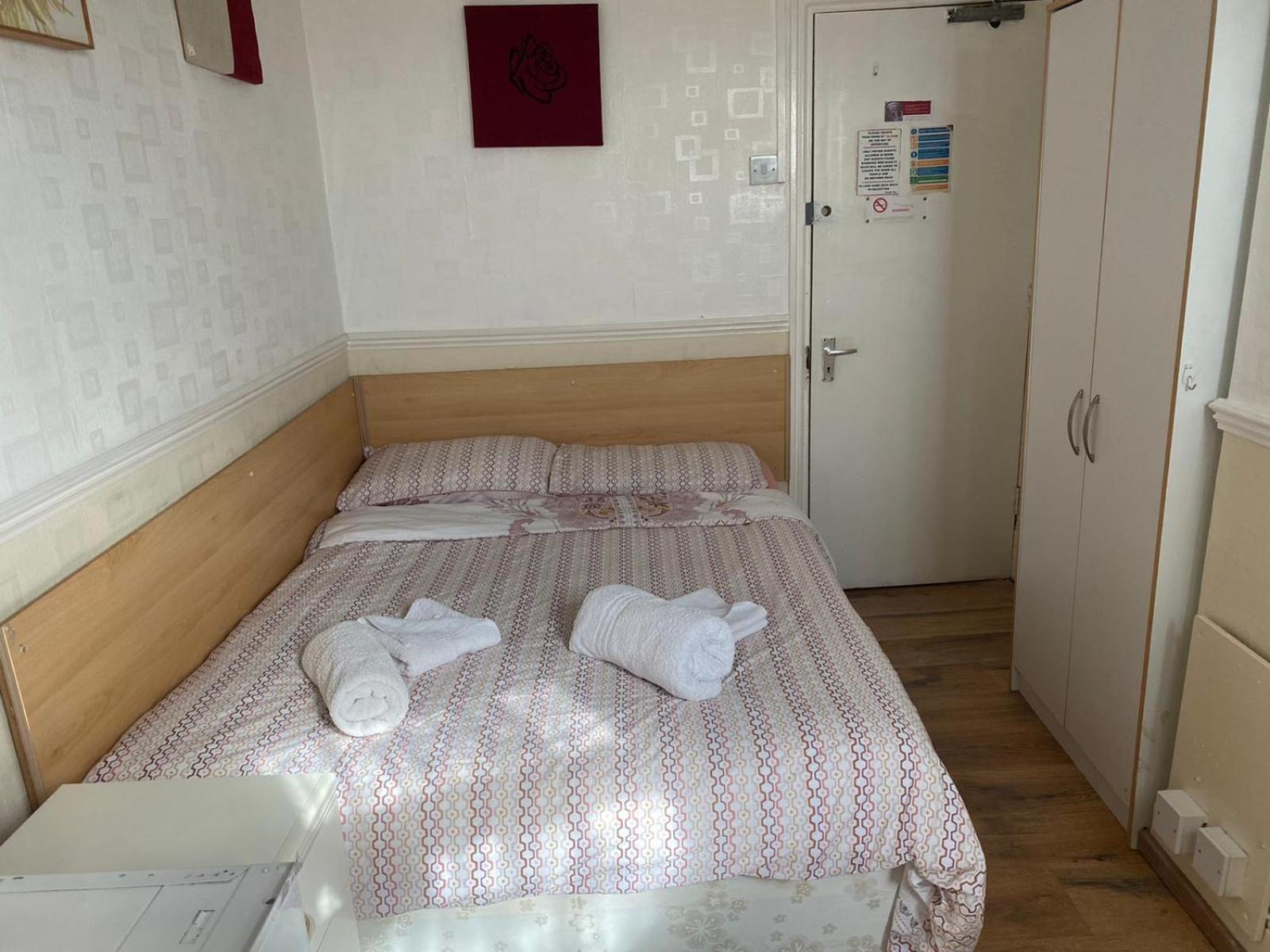 Double Room with Shared Bathroom