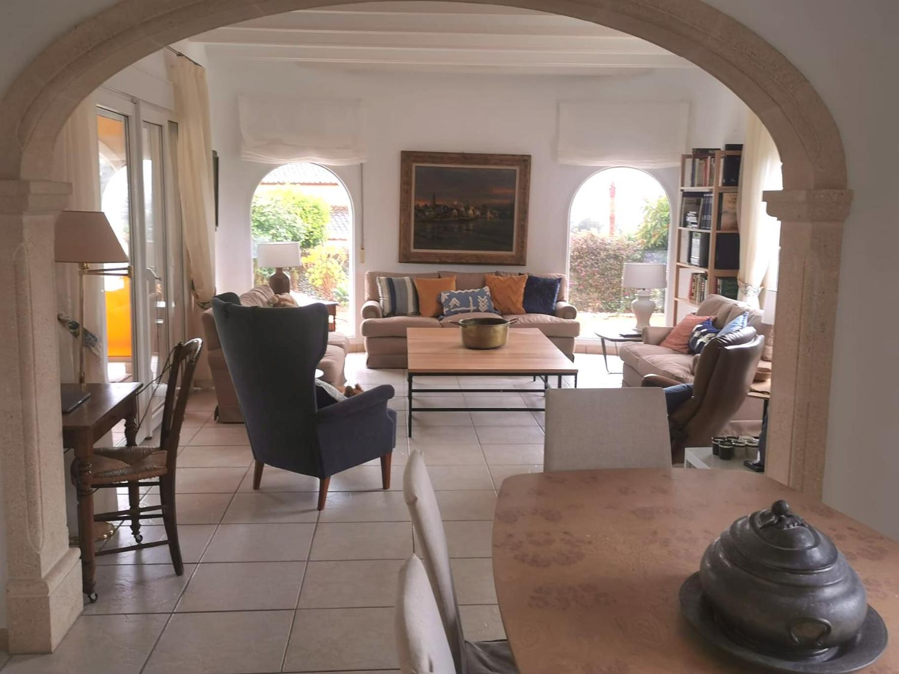 Villa de Tres Habitaciones