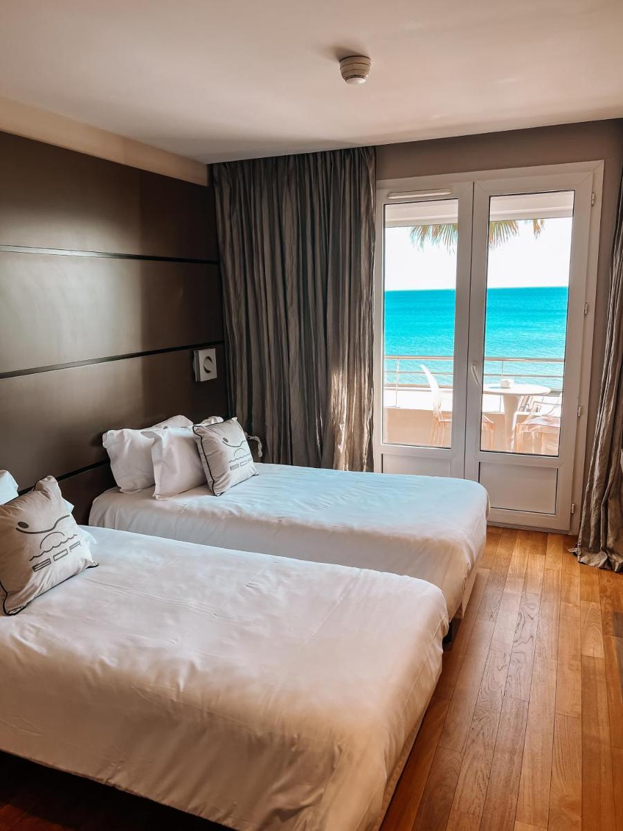 Executive Twin Room with Sea View