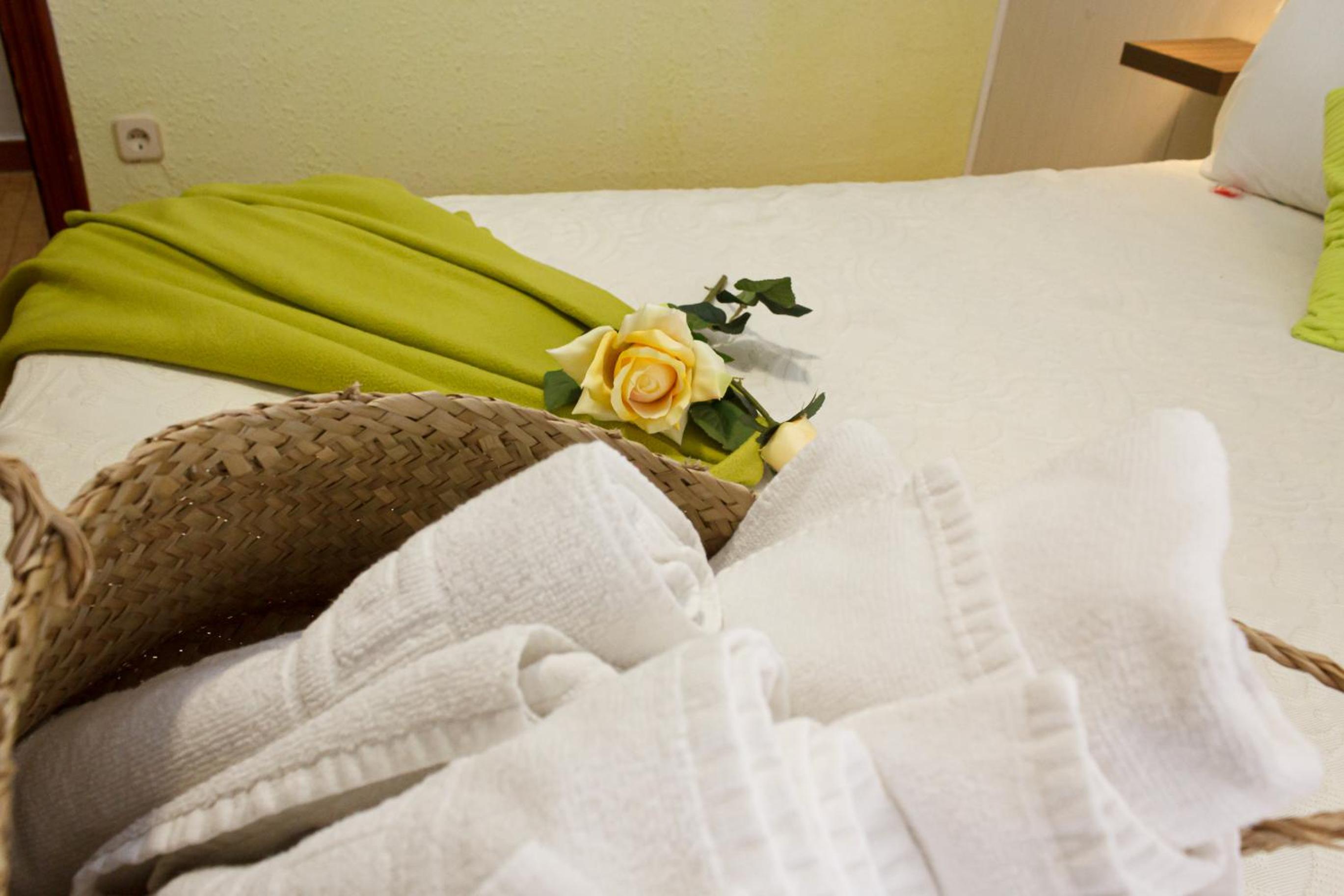Standard Double Room with Shared Bathroom photo 2