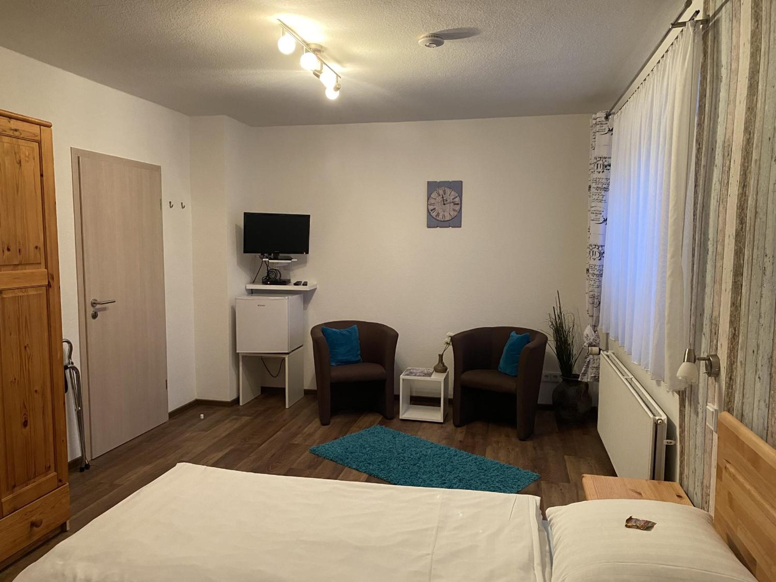 Double Room - Photo 4