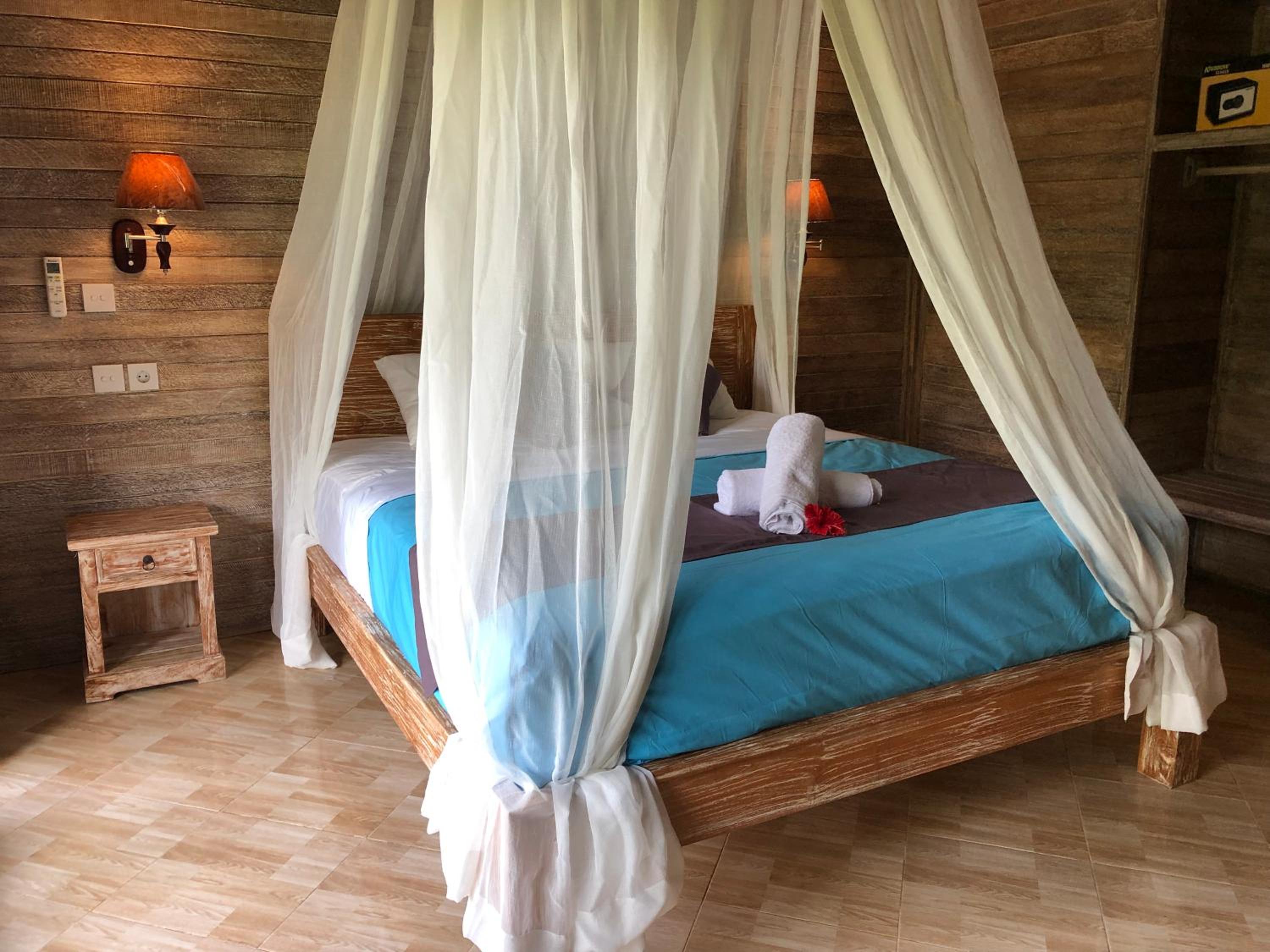 Deluxe Double Room - Photo 21