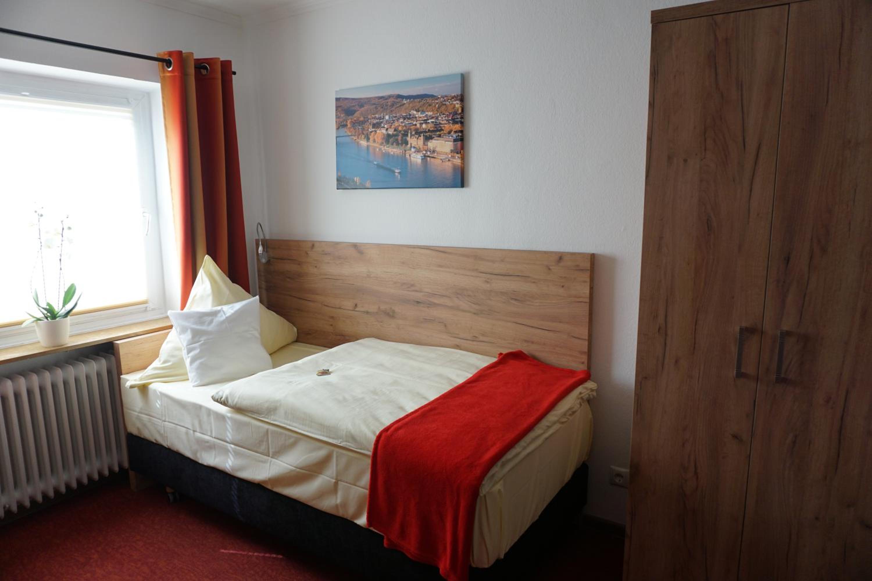 Twin Room with Shared Bathroom