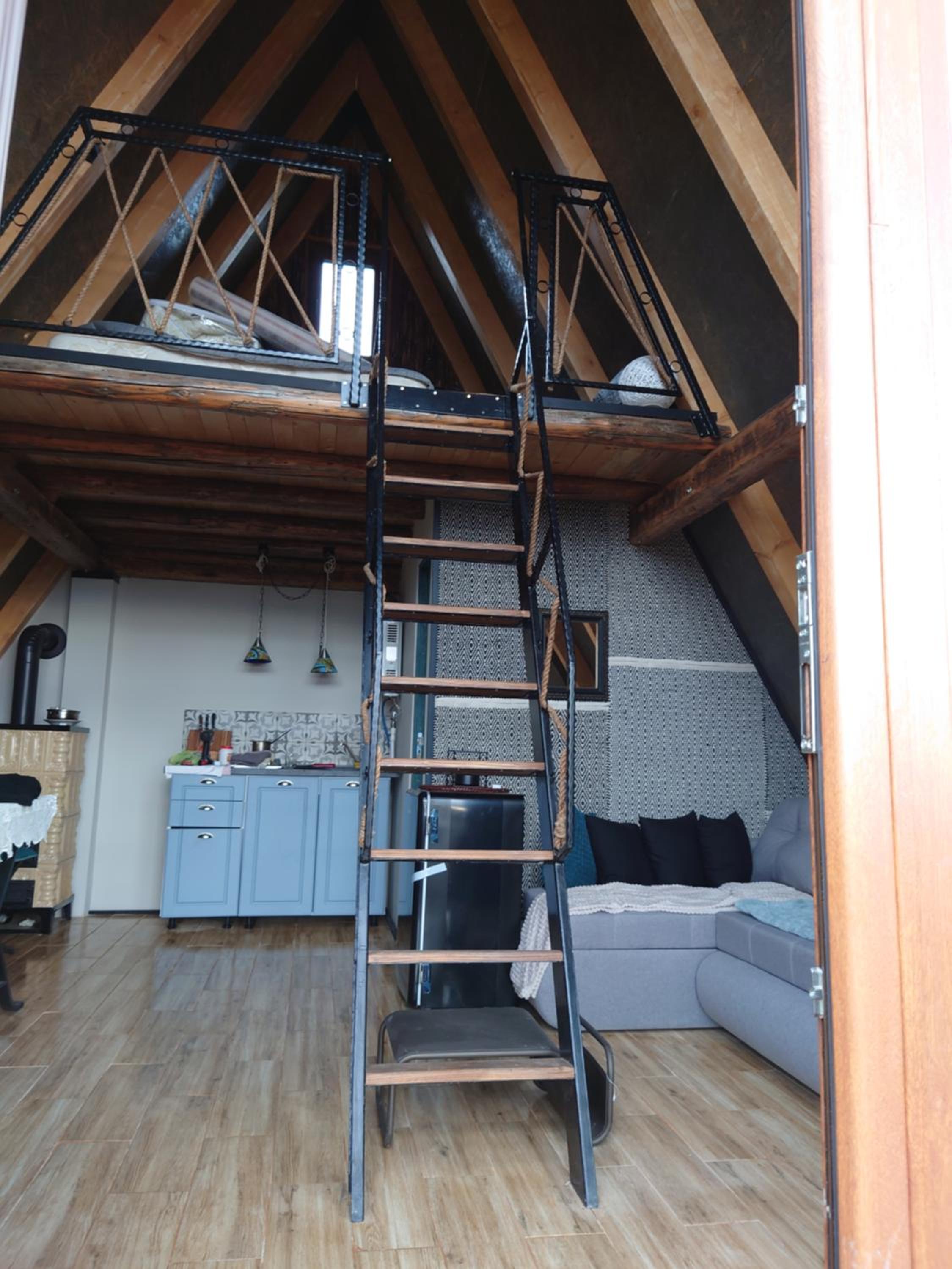 One-Bedroom House photo 1