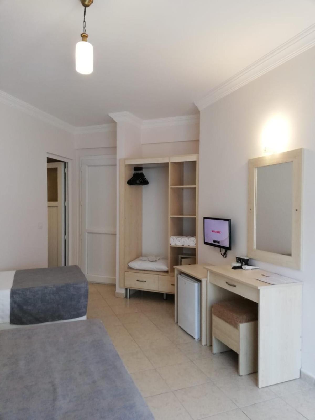 Triple Room - Photo 7