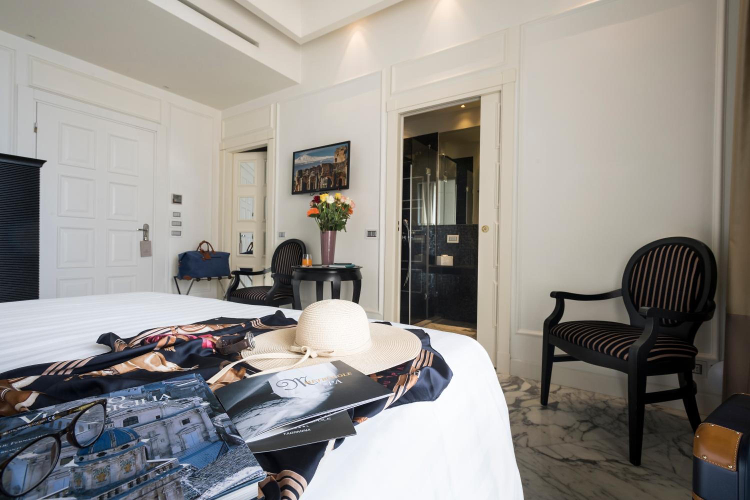 Deluxe Double Room with Sea View photo 1