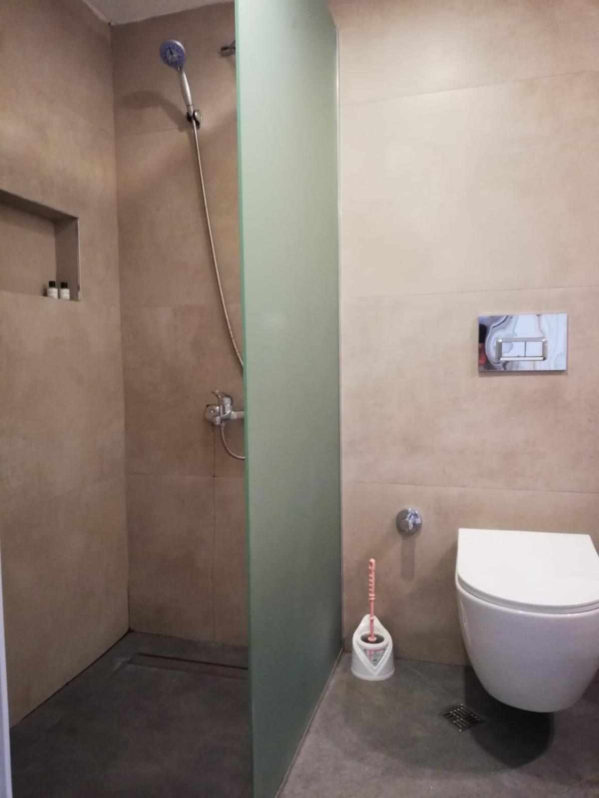 Triple Room - Photo 10