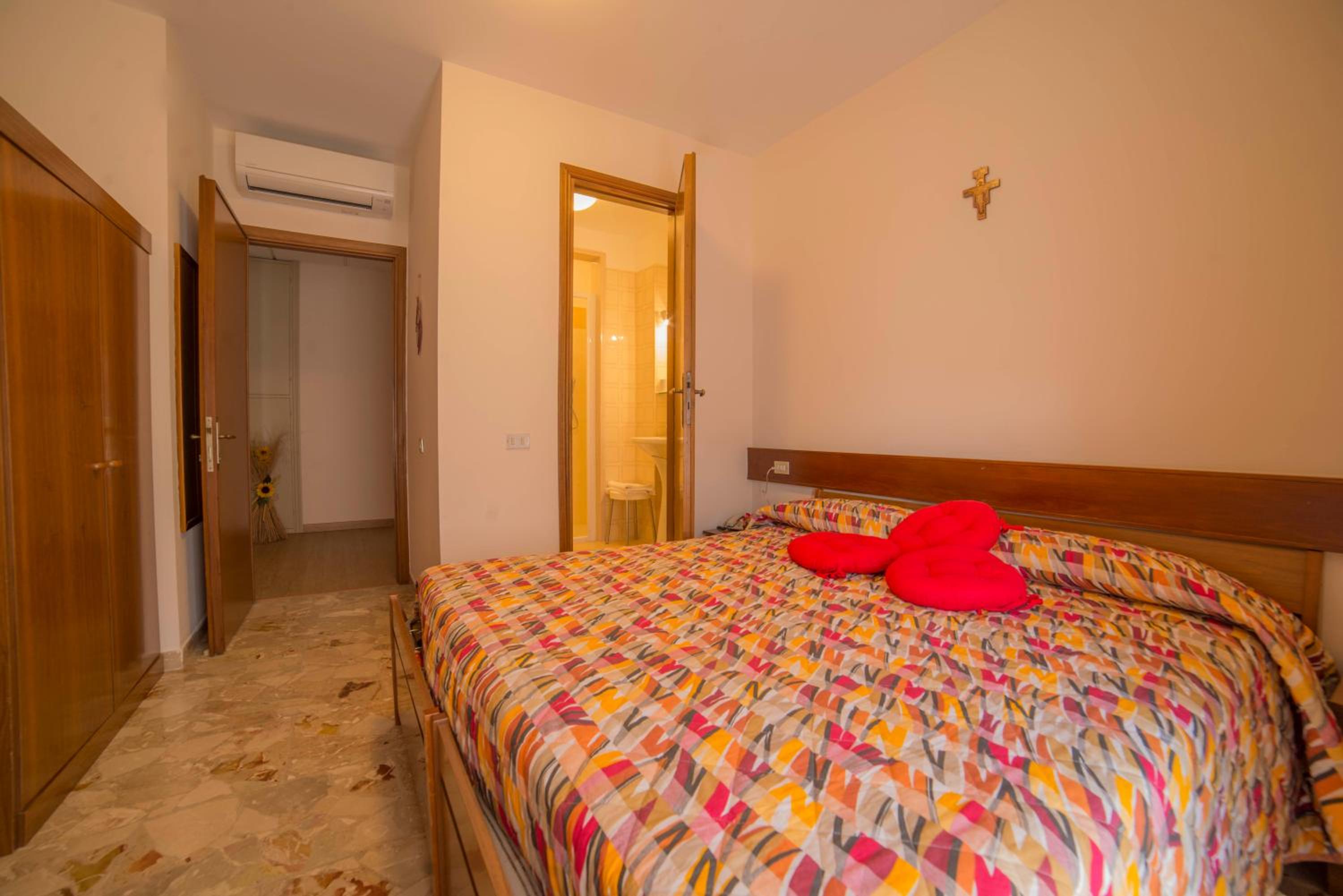 Double or Twin Room with Balcony photo 3