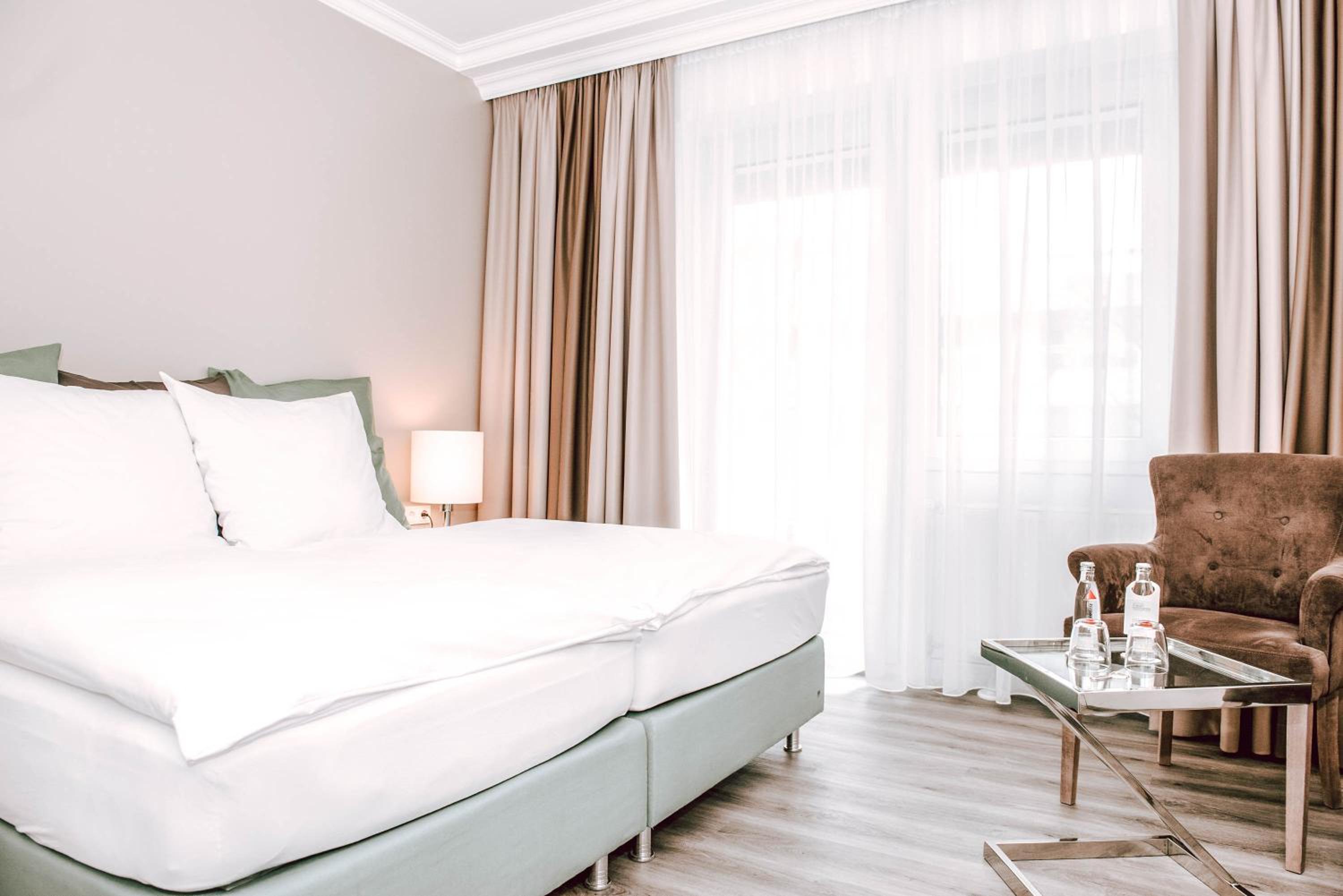 Double or Twin Room photo 3