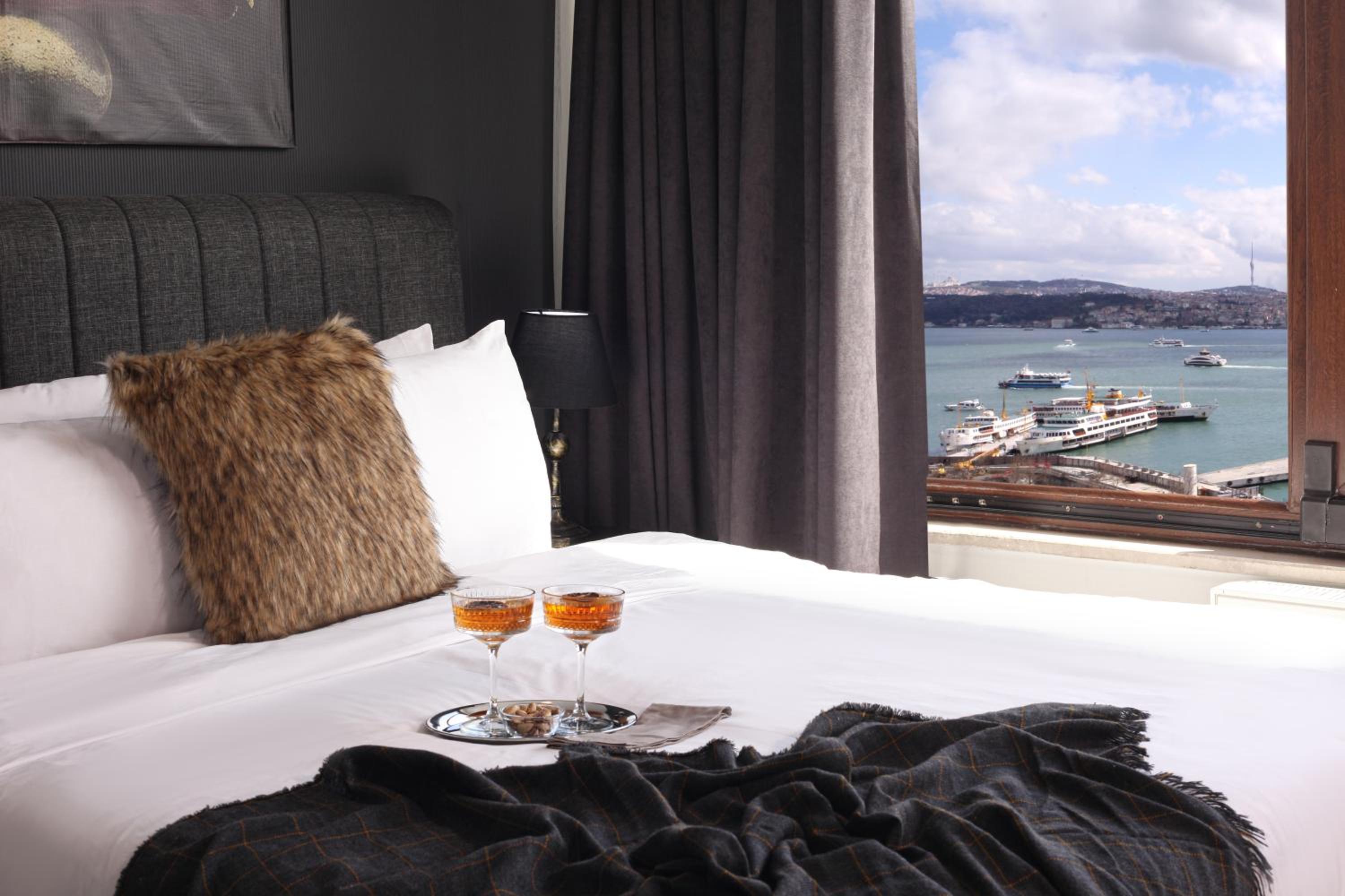 King Room With Spa Bath photo 3