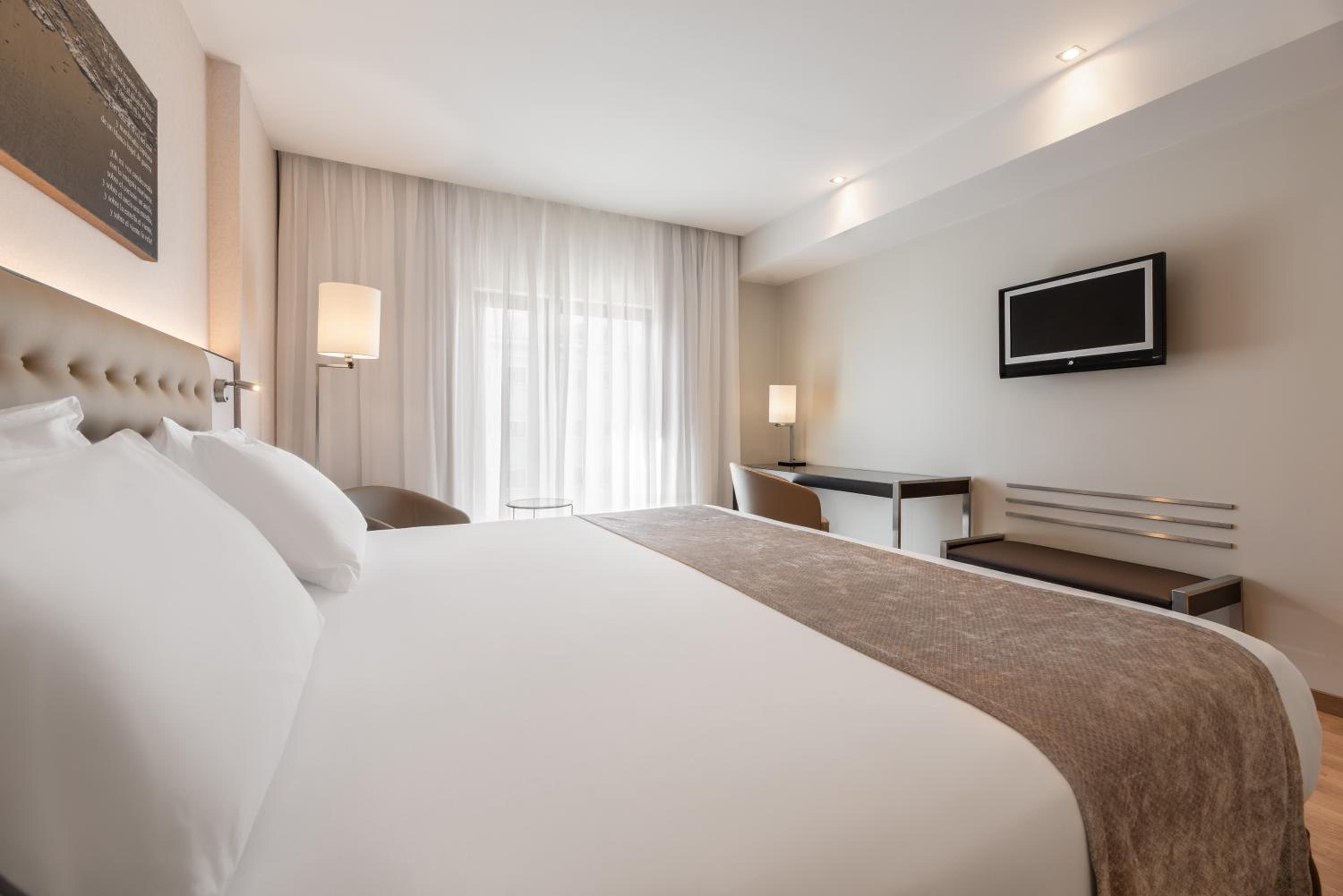 Double or Twin Room - Photo 1