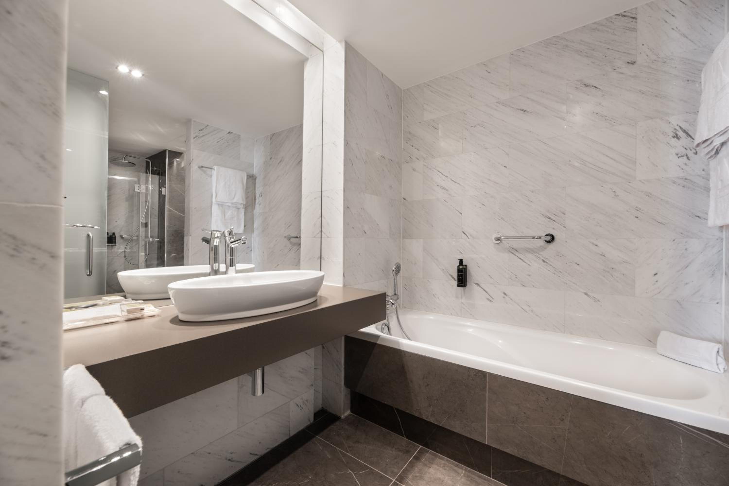 Junior Suite - Photo 6