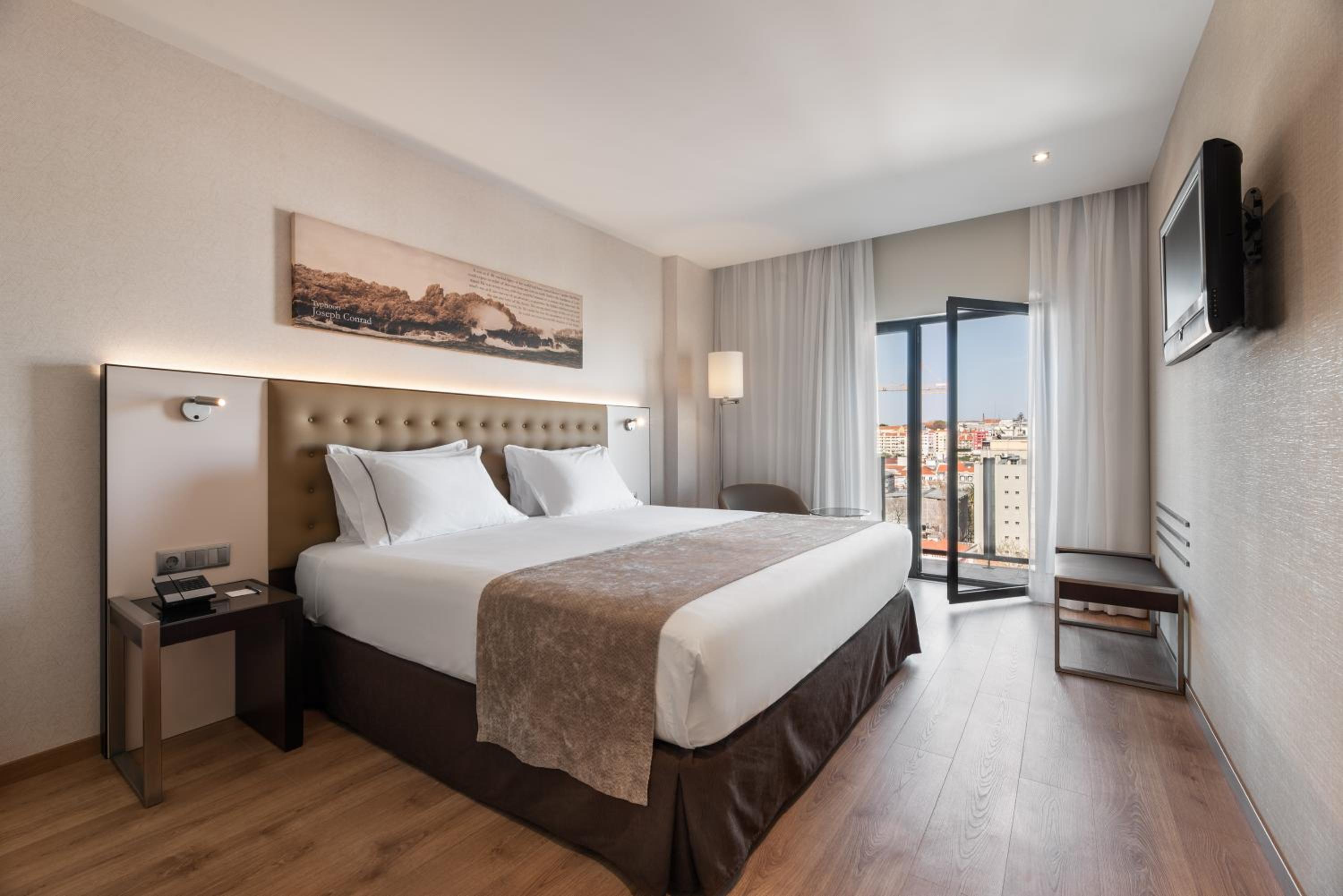 Junior Suite - Photo 11