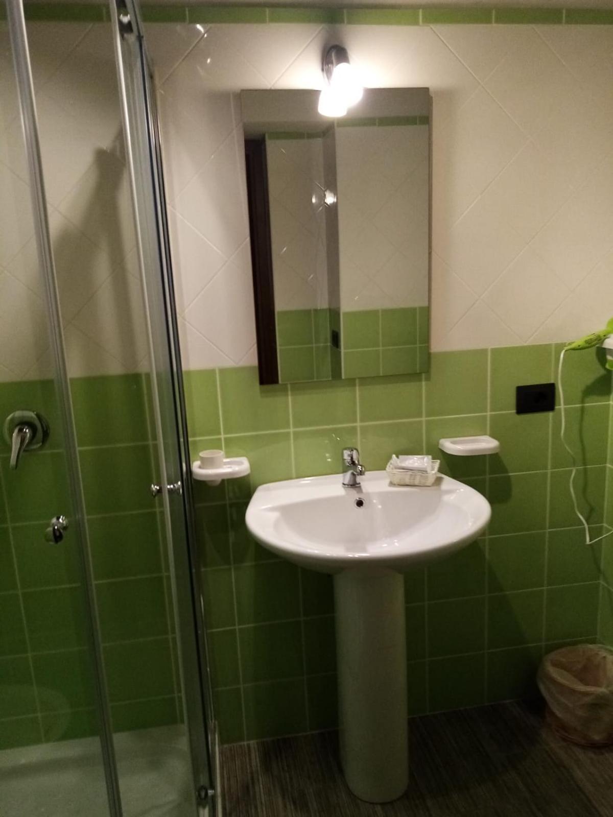 Small Double Room photo 2