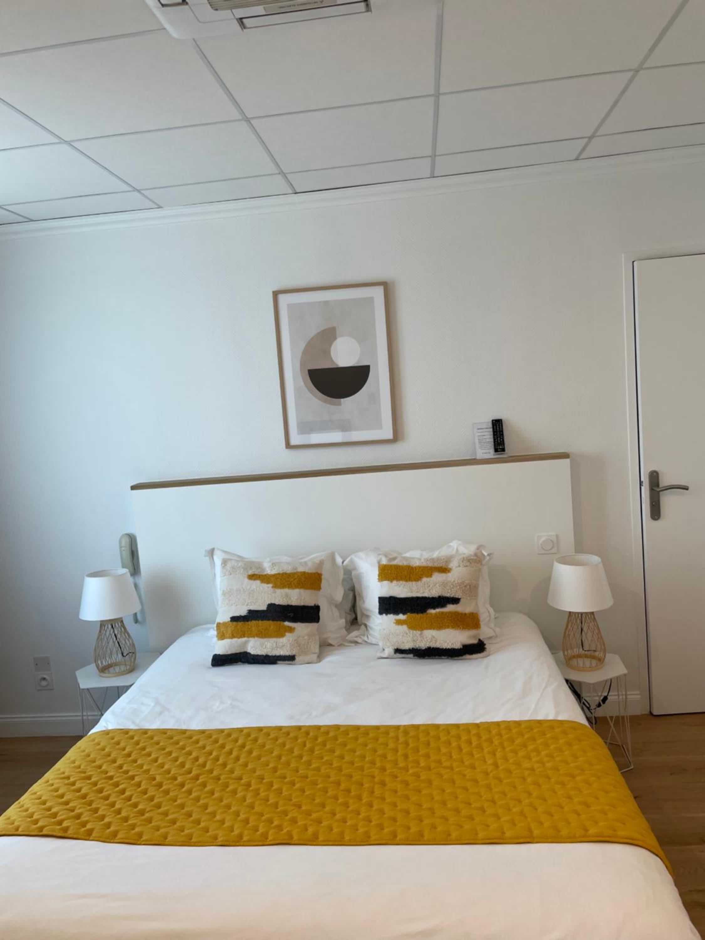 Double Room - Photo 5