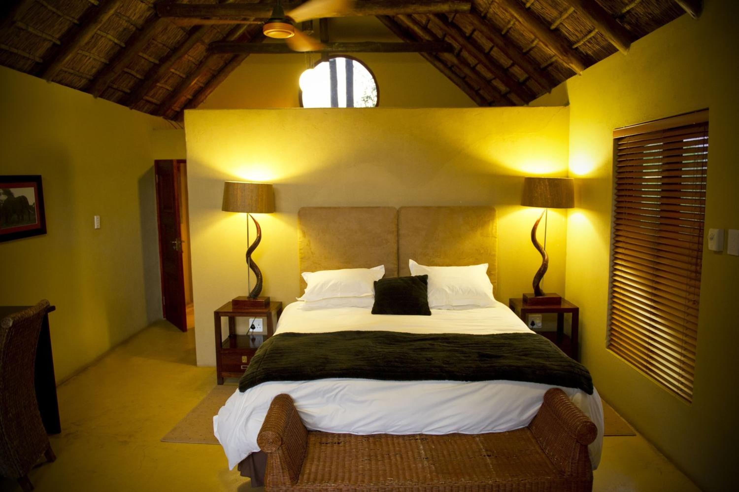 Deluxe King Room photo 1