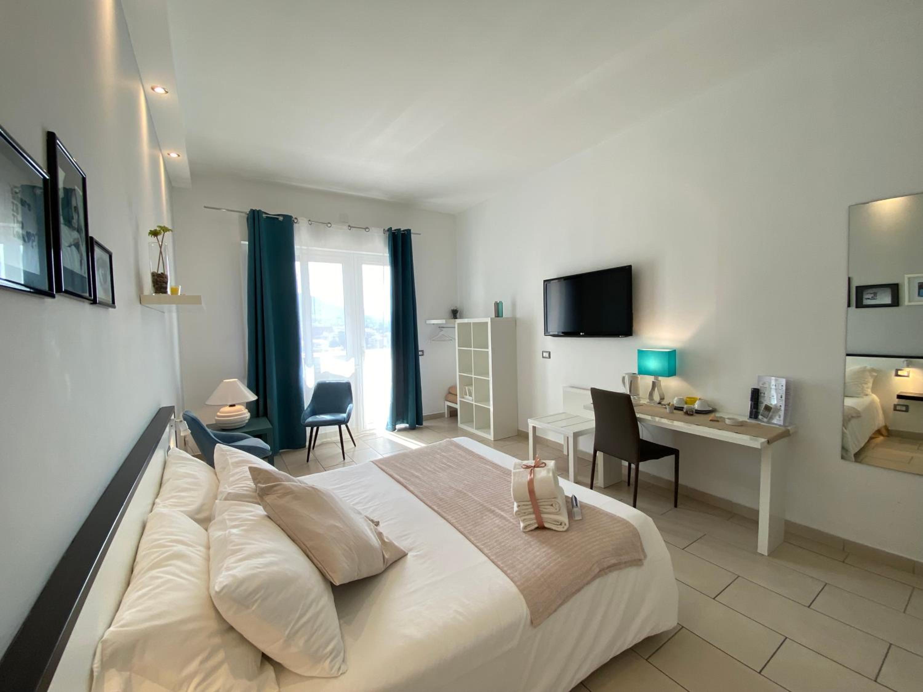 Superior Triple Room photo 2