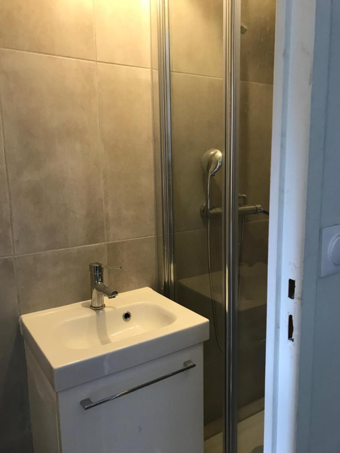 Two-Bedroom Apartment - Photo 19