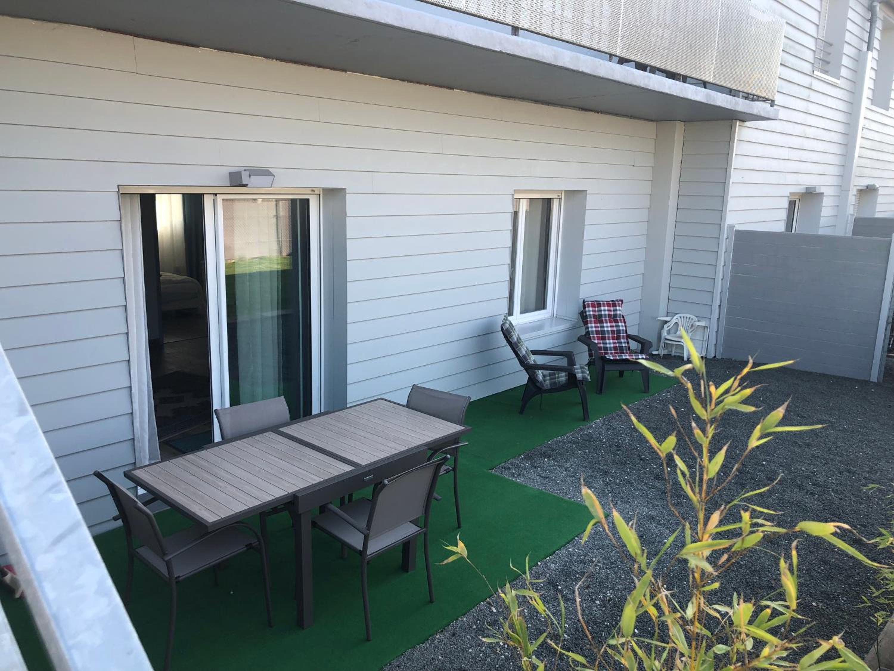Apartment - Ground Floor - Photo 1