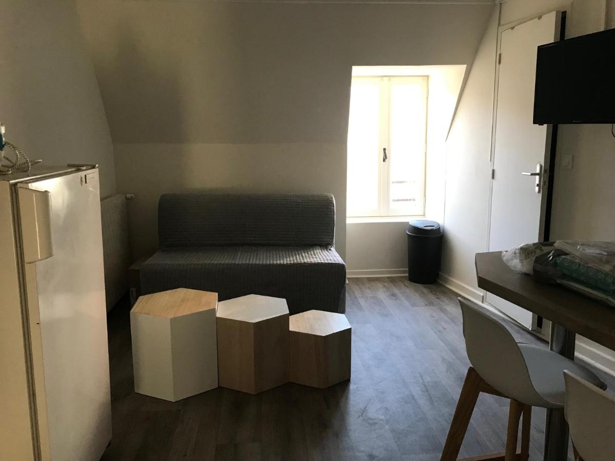 Two-Bedroom Apartment - Photo 1