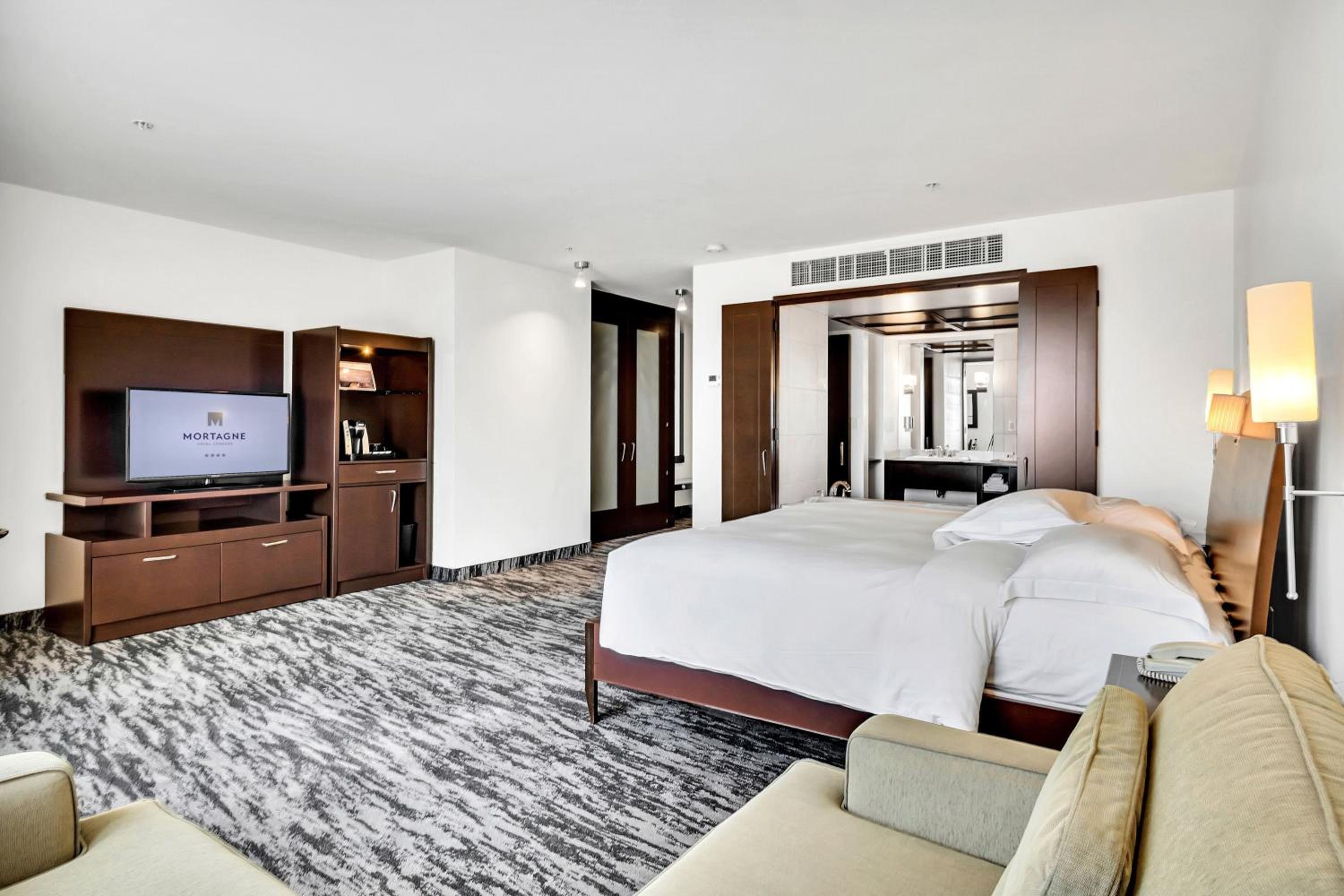 King Room with Whirlpool photo 2
