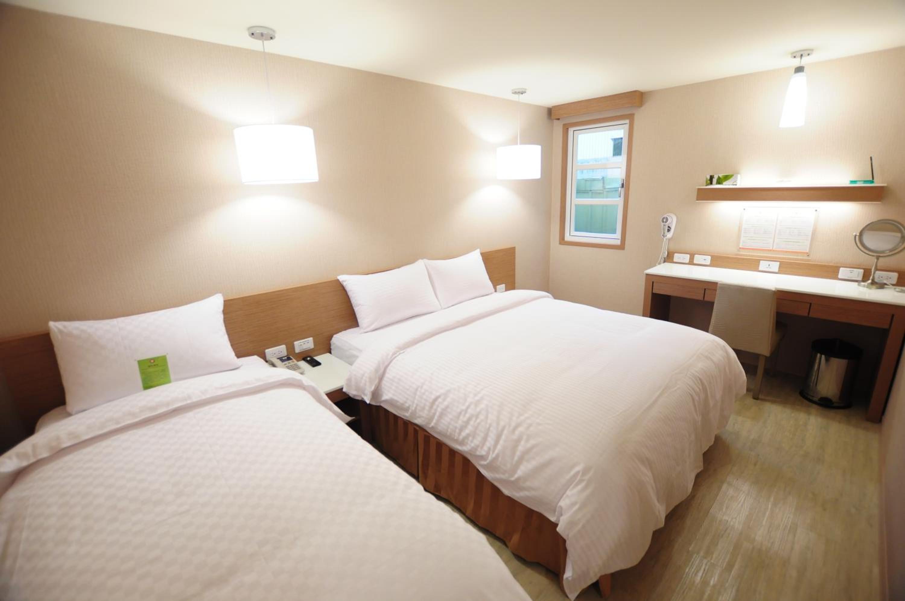 Business Triple Room photo 2